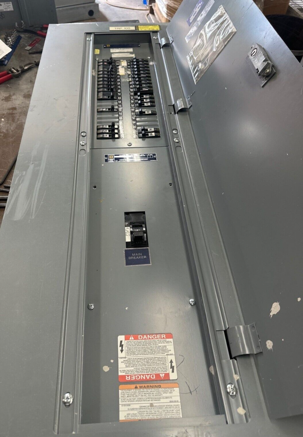 Square D NQOD442M225 Panelboard 225A 208Y/120V 3PH 4W Main Breaker Q2L3100 MCB P400 Used