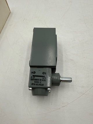 Allen Bradley 802T-A Oiltight Limit Switch Ser D Lever Type New