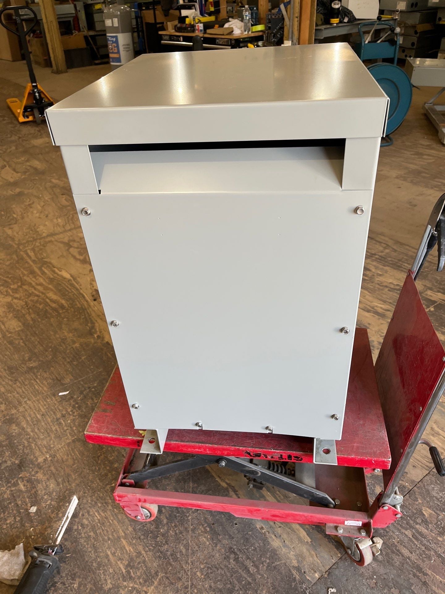 15kVA GE 9T03B7920 Transformer Pri 480V Sec 208Y/120V 3PH Indoor QLF3 Used