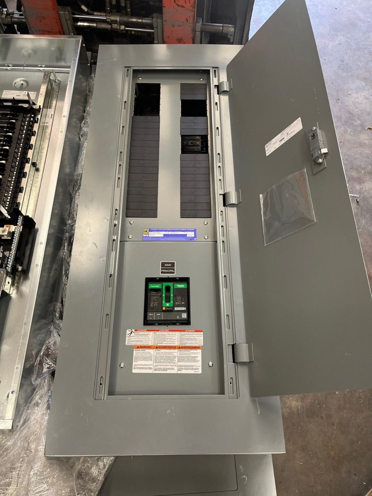 Square D NF Panelboard 100A 480/277V 3PH 4W 42 Circuit Indoor Encl MCB HDP36100 P005 New