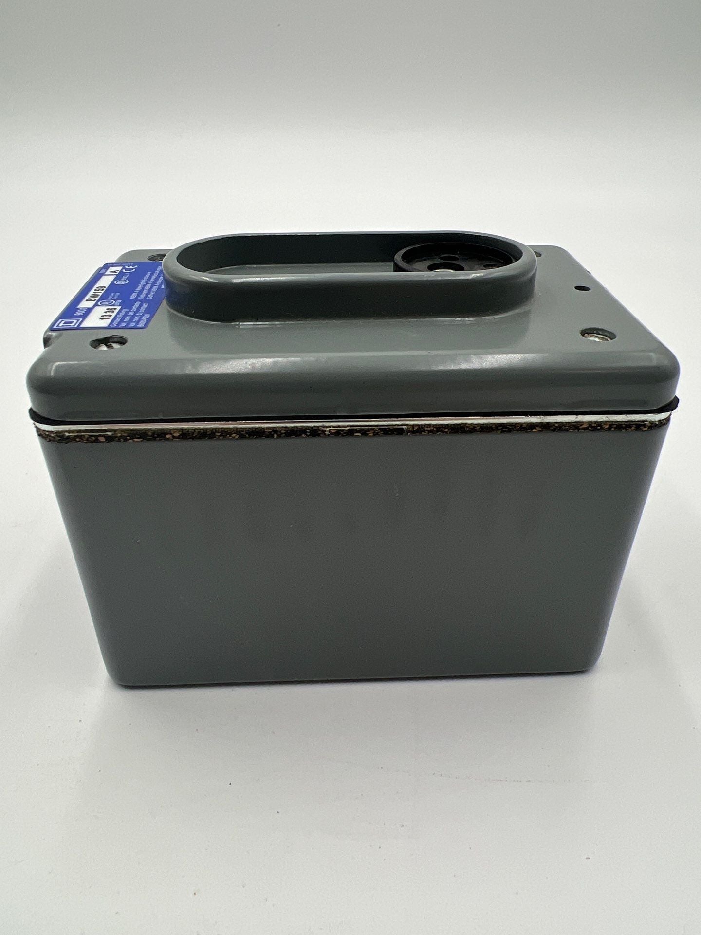 Square D 9001BW159 Control Station 1NO/1NC 600VAC 30mm Type 4 Encl 1NO 1NC New