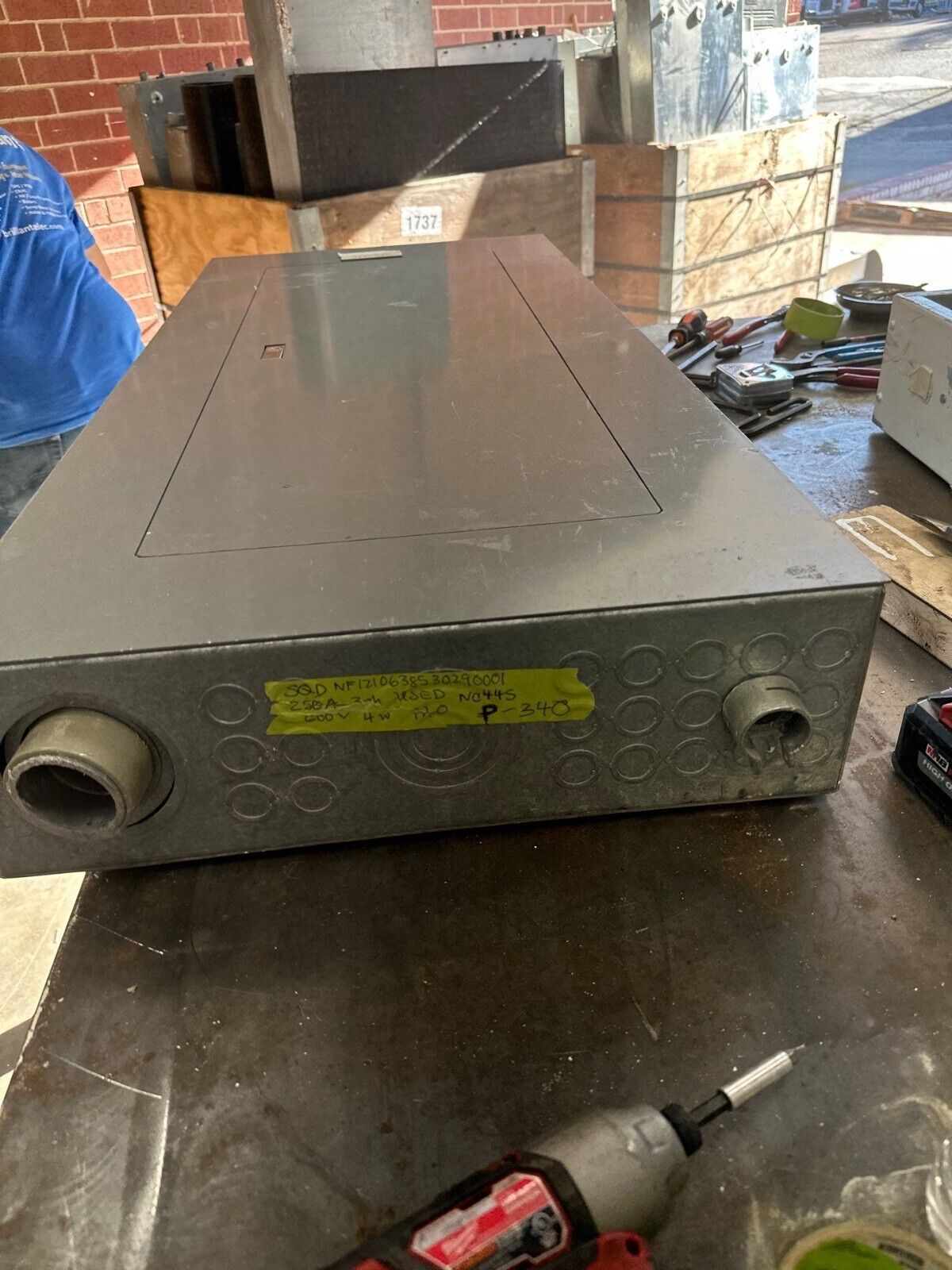 Square D NF Panelboard 250A 600Y/347V 3PH Main Lug MLO Indoor Encl 42 Circuit 4W P340 Used