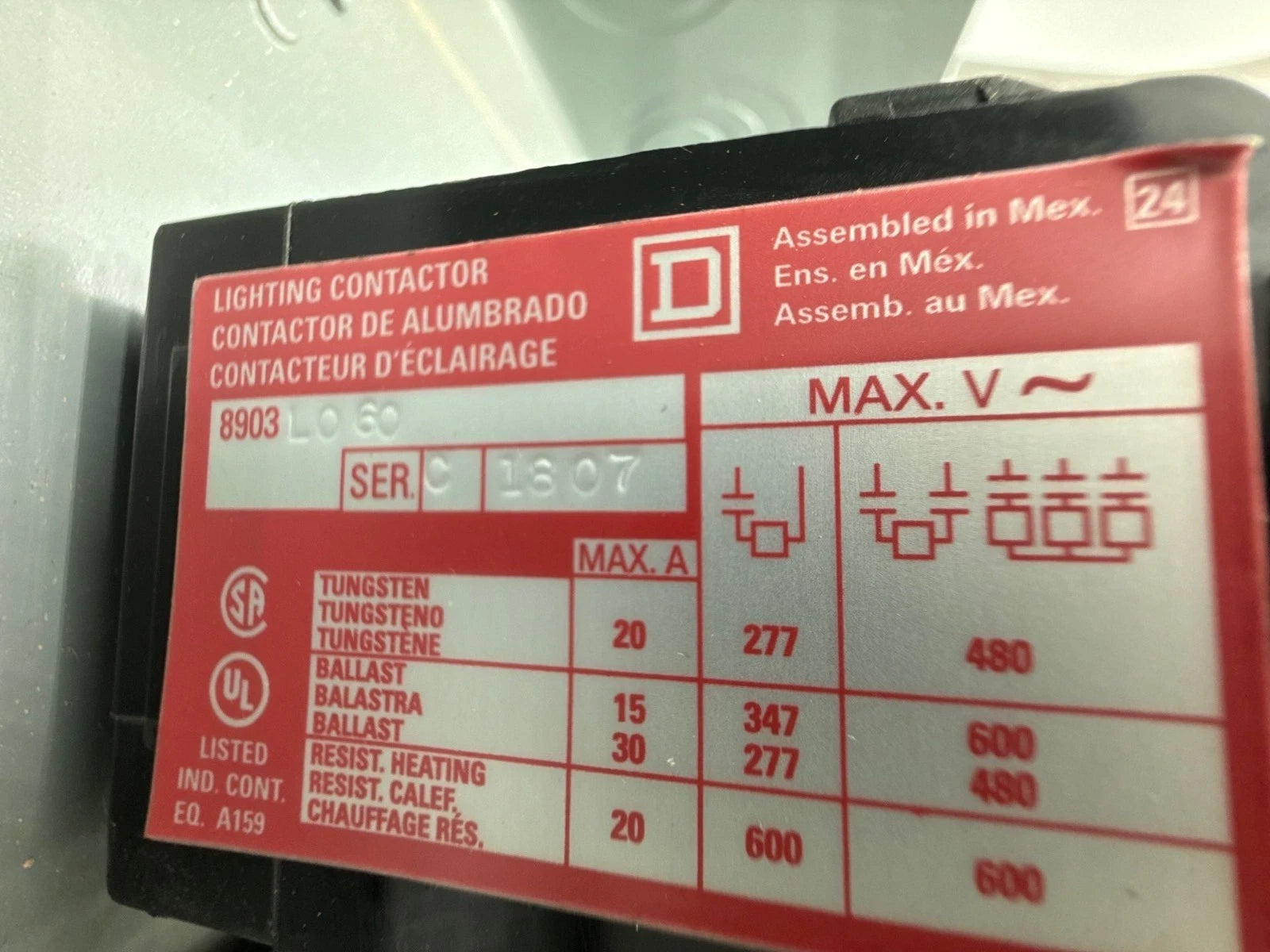 Square D 8903LG60V04C Lighting Contactor Electrically Held 6Pole 30A Coil 277V New