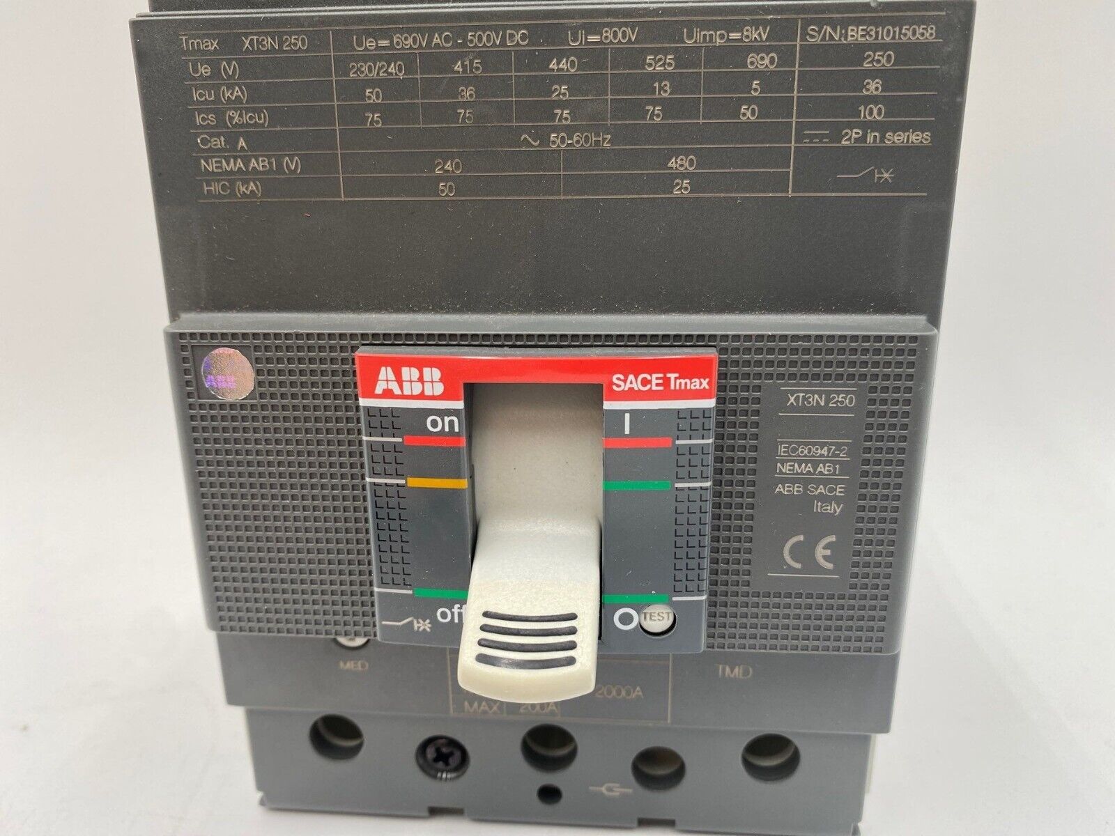 ABB XT3NE3200AFF000XXX New