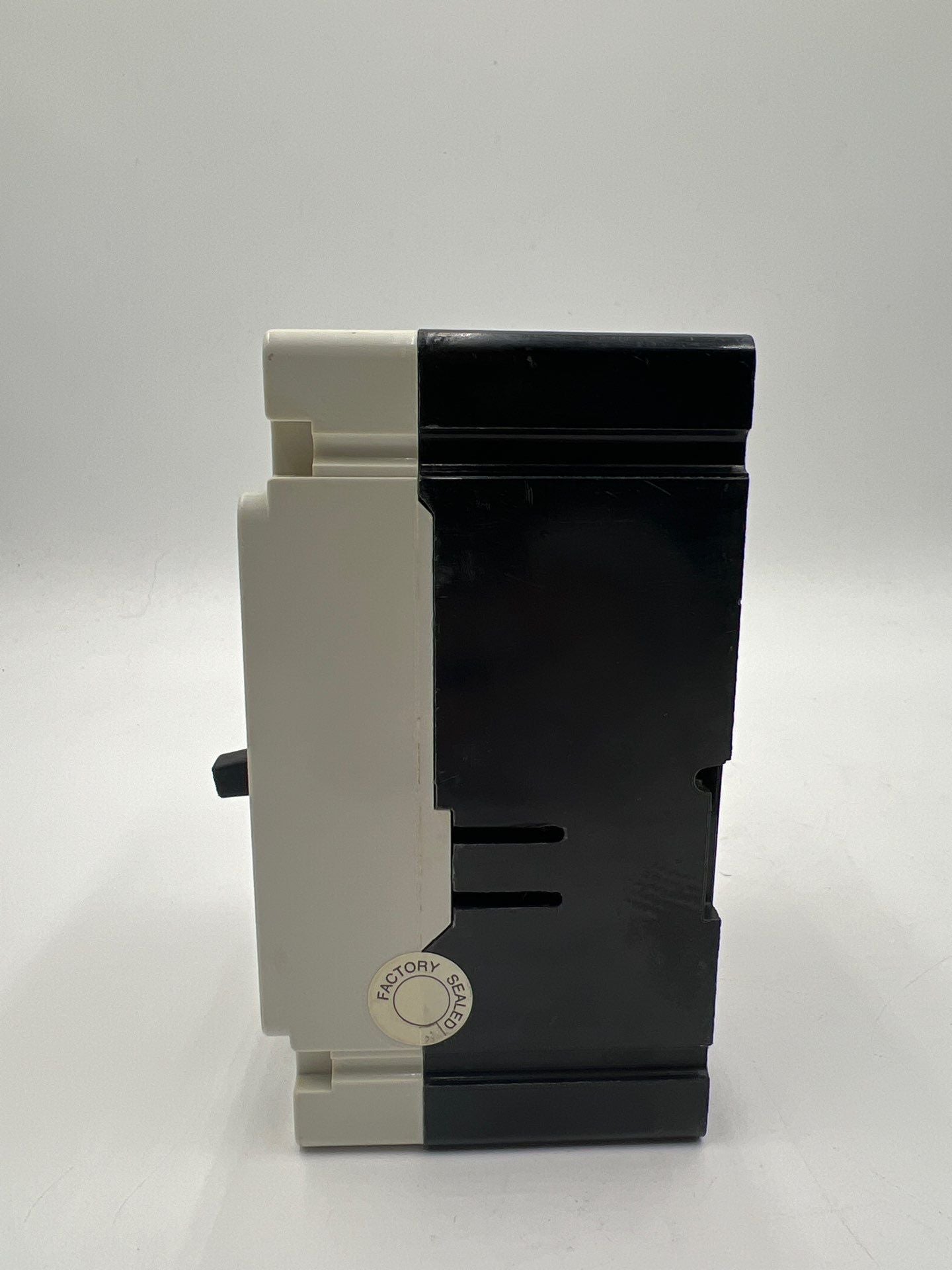 Cutler-Hammer HFD3045 Used