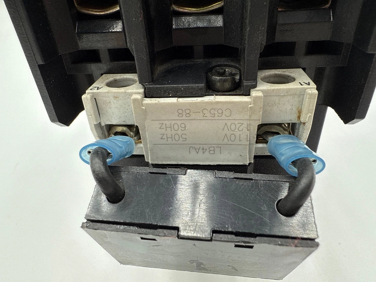 GE CL06A300M Contactor 80A 3P 600V 3PH 40HP Coil 110/120V Aux Contact BCLF01 Used