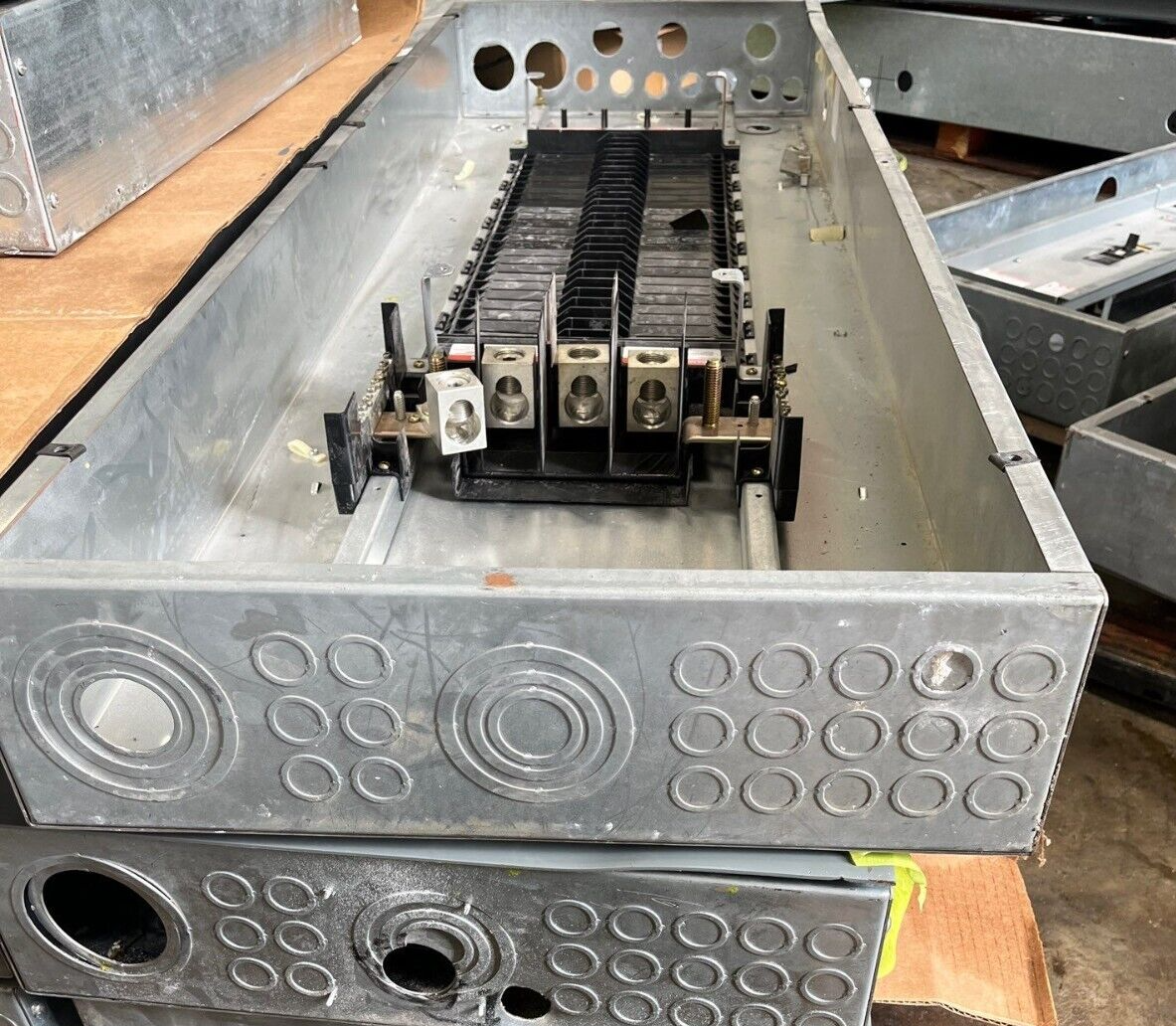 Square D NF Panelboard 400A 600/347V 3PH 4W MLO 54 Circuit Main Lug Indoor Encl P570 Used