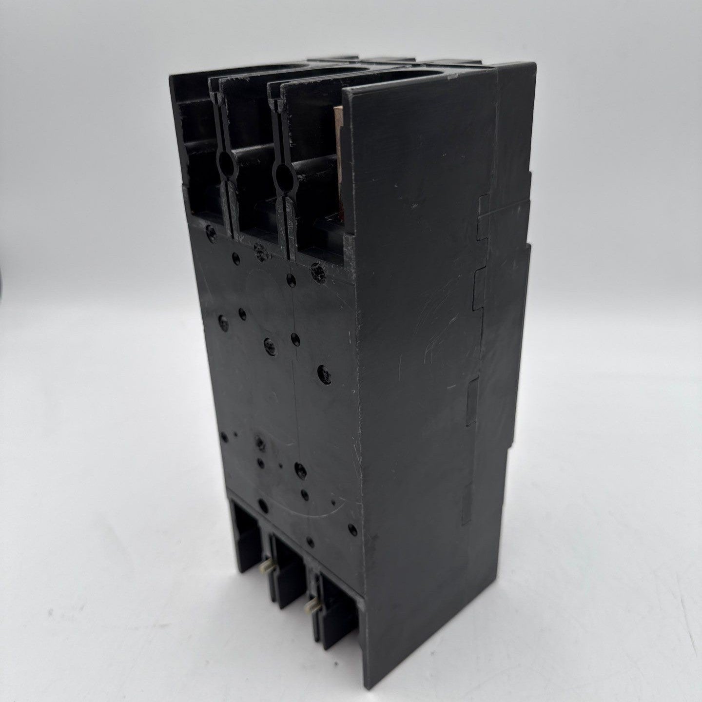 GE TFL236225WL Circuit Breaker 225A 3P 600V 3PH TFL 225 Amp 3 Pole Used