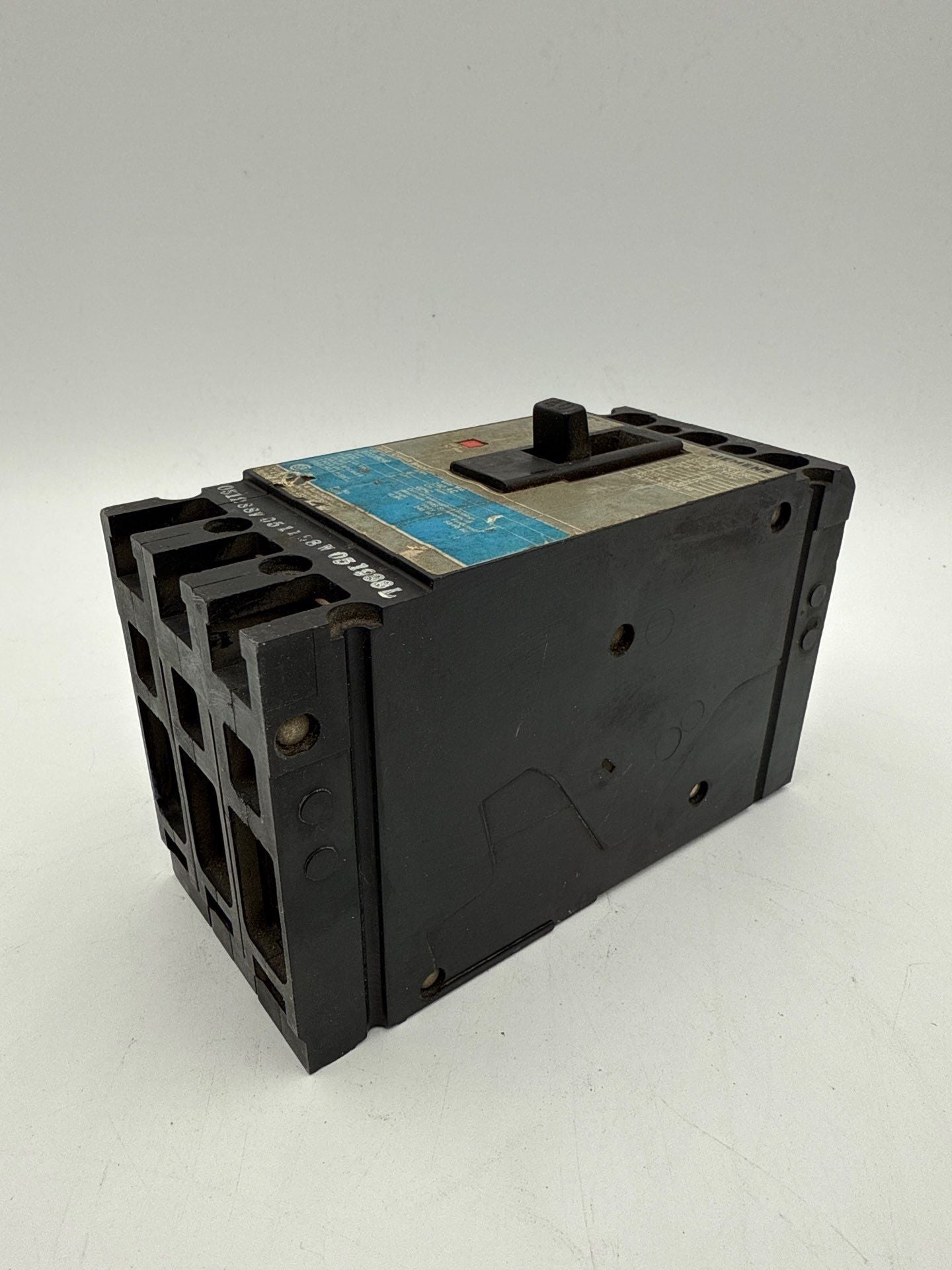 Siemens ITE ED23B040 Circuit Breaker 40A 3P 240V ED2 40 Amp 3 Pole Used