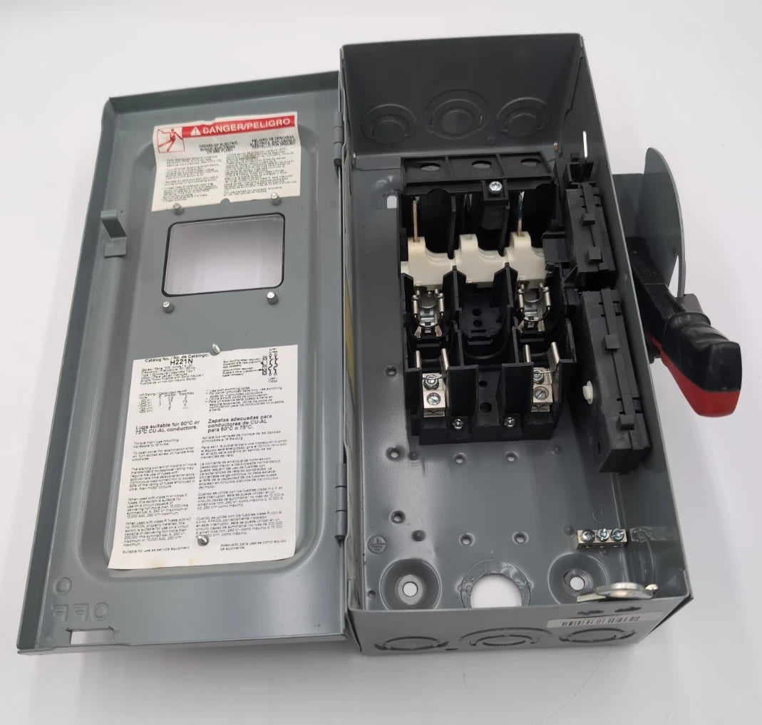 Square D H221N Safety Disconnect Switch 30A 2P 240V Type 1 Encl Window 30 Amp New