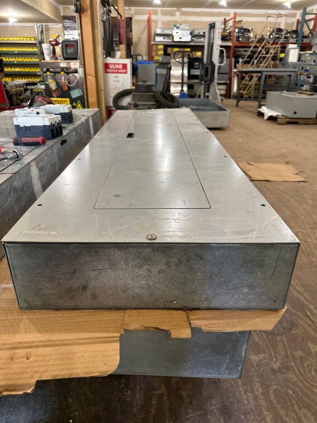 Westinghouse PRL3A Panelboard 400A 480V 3PH 3W Indoor Encl MCB JD3200 400 Amp P541 Used