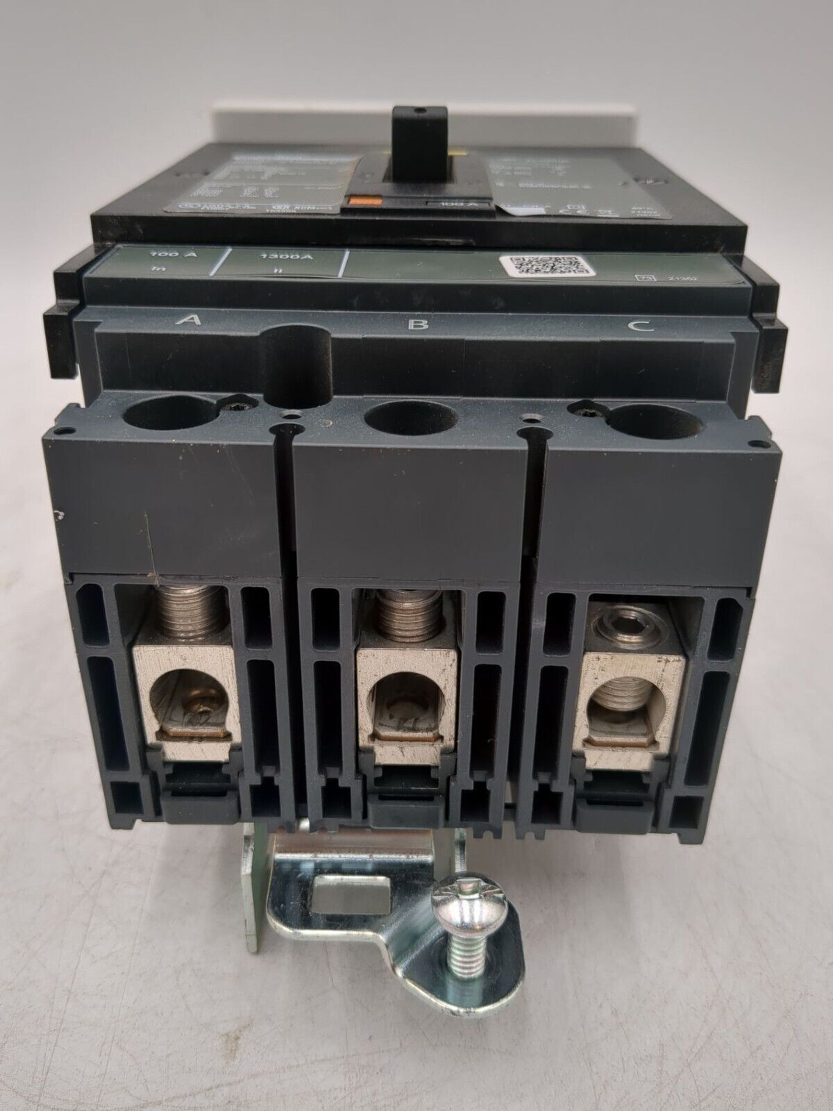 Square D HJA36100 Used