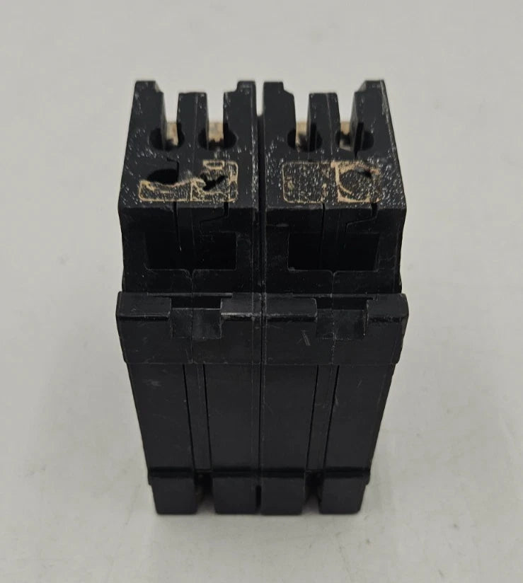 Square D HOMT2020225 Dual Circuit Breaker 20A/25A 3P 120V/240V 3PH USED Used