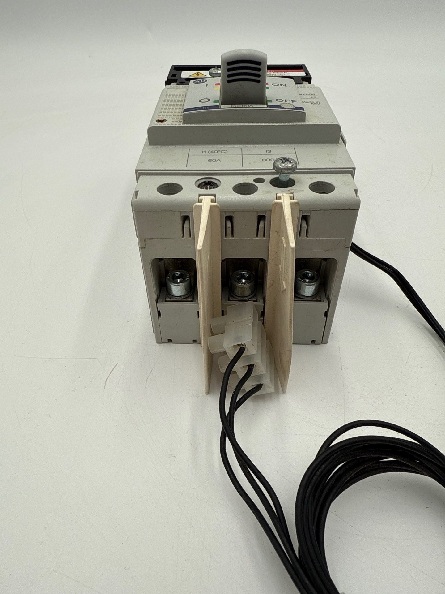 Allen Bradley 140G-G6C3-C60-KA Circuit Breaker 60A 3P 600V 140G 60 Amp 3 Pole Used