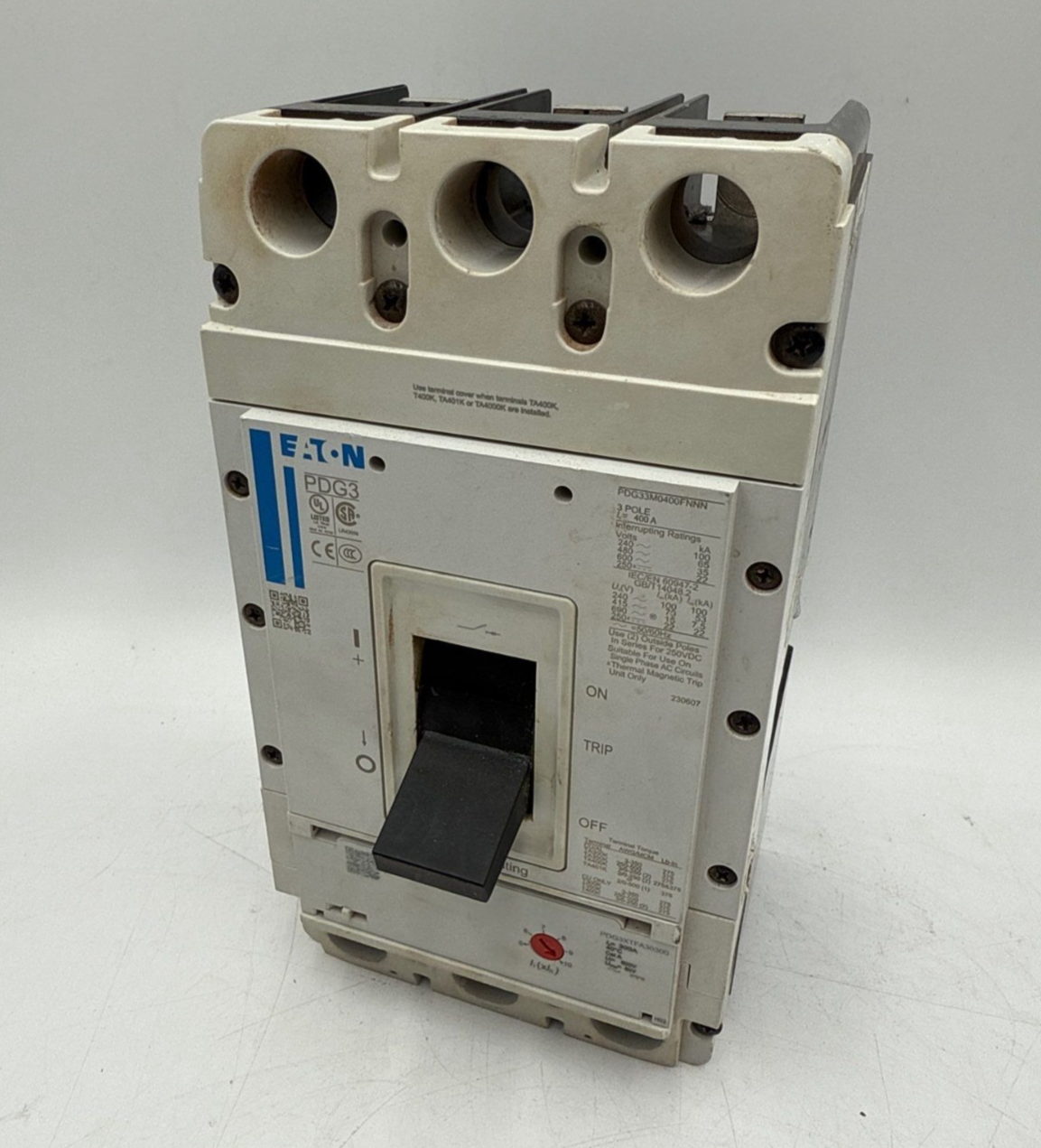 Eaton PDG33M0400FNNN Circuit Breaker 3P 600V w/ 300A Trip PDG3XTFA30300 300 Amp Used