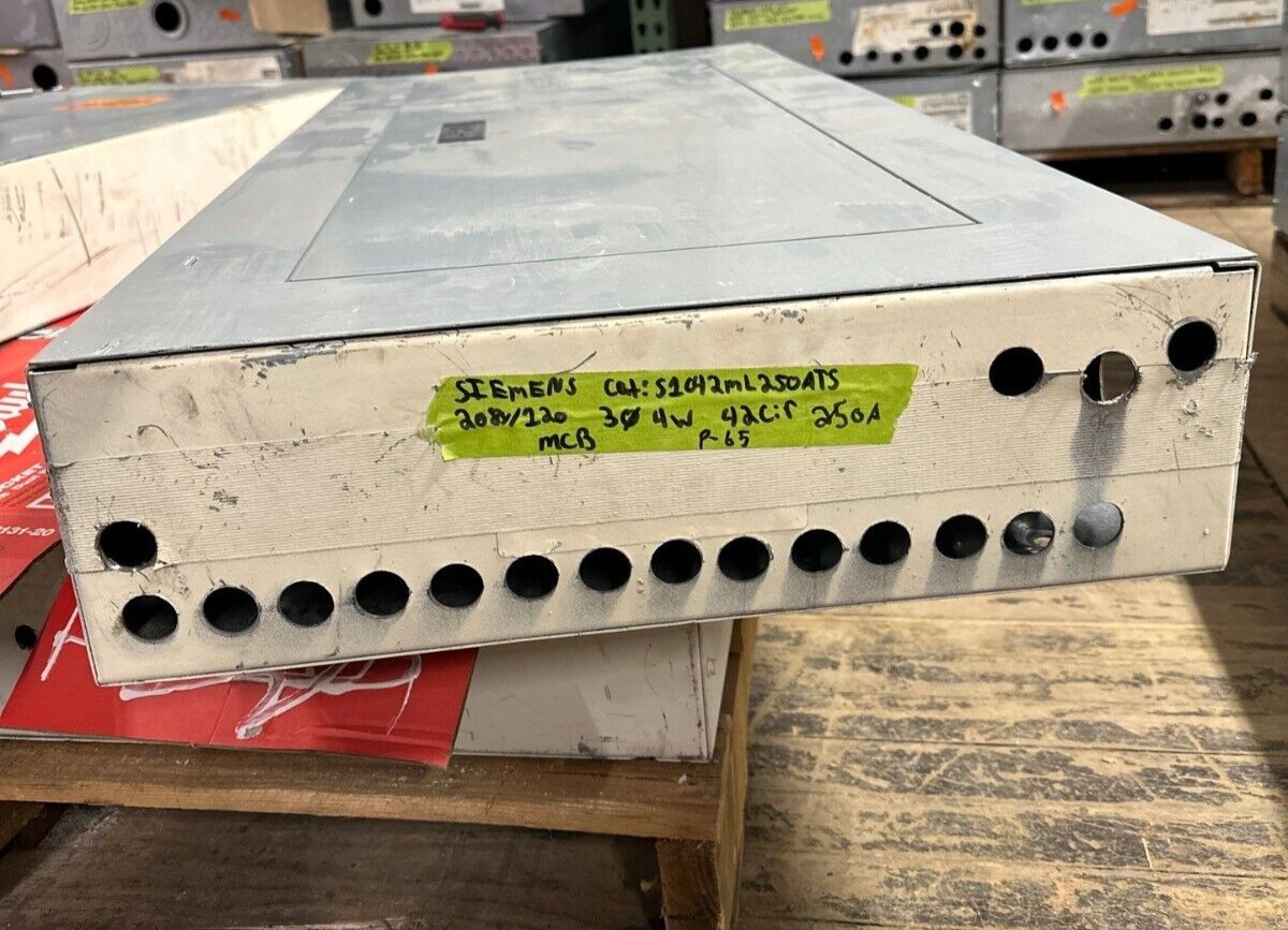 Siemens S1C42ML250ATS S1 Panelboard 250A 208/120V 3PH 4W MLO Indoor Encl 42 Cir P065 Used