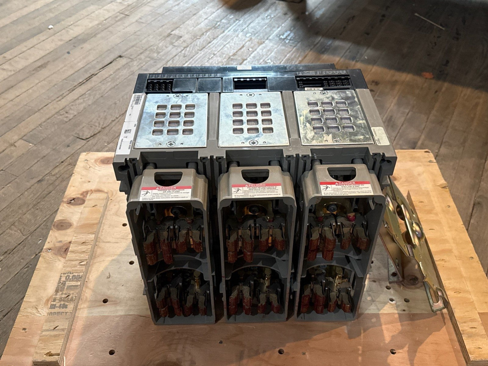 Square D NW16H1 Circuit Breaker 1200A 3P 635V MicroLogic 6.0A S164A-ERMS LSIG New