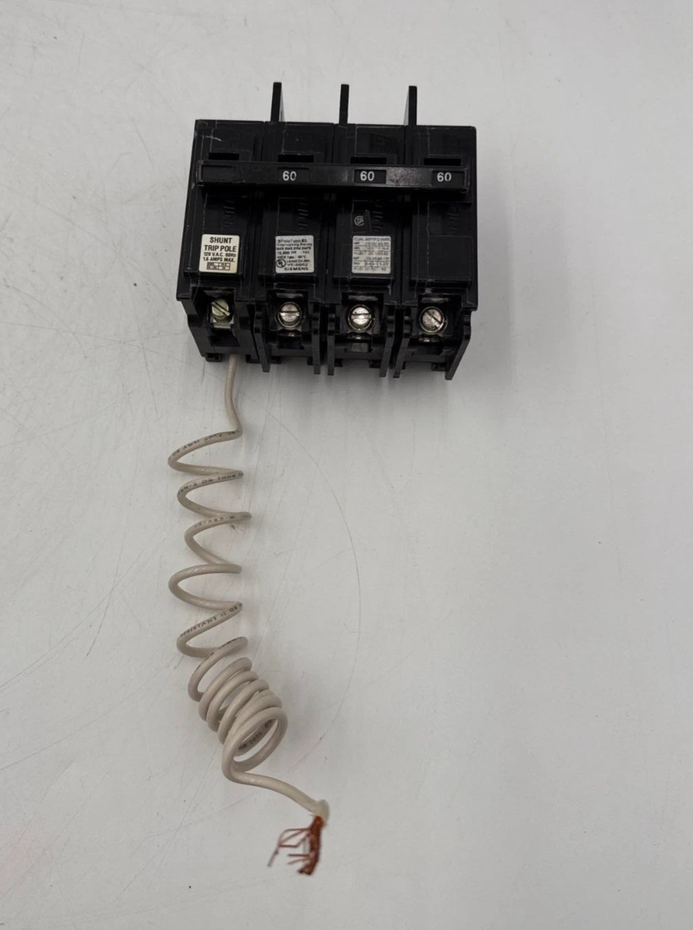 Siemens BQ3B06000S01 Circuit Breaker 60A 3P 240V 3PH 60 Amp 3 Pole Shunt Trip Used