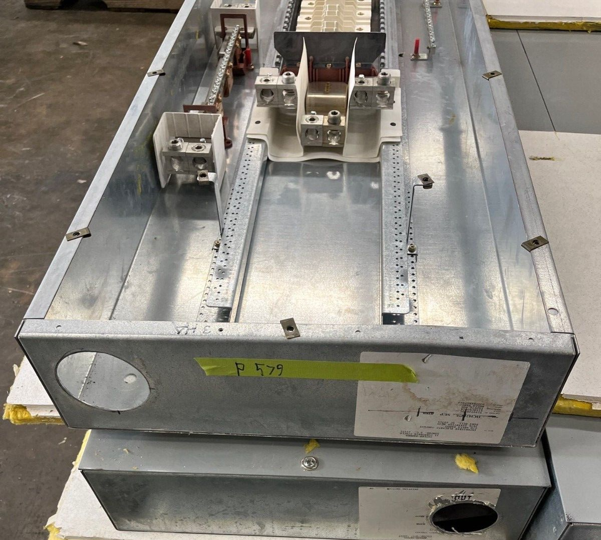 Cutler Hammer PRL2A Panelboard 400A 277/480V 3PH 42 Cir Indoor Encl FD3225 MLO P579 Used