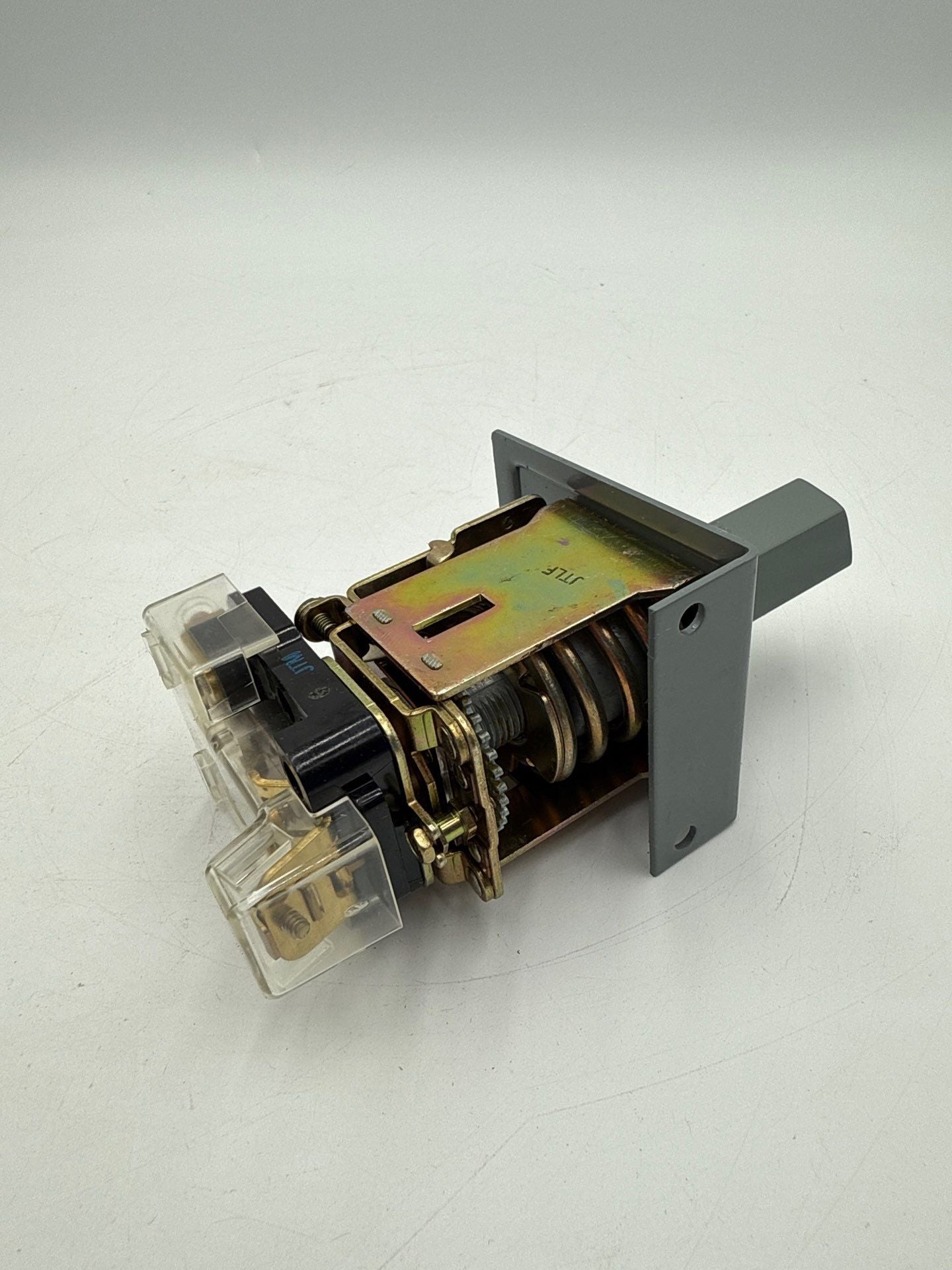 Allen Bradley 836-C10 Series A Pressure Control Switch 50-500psi 600VAC New