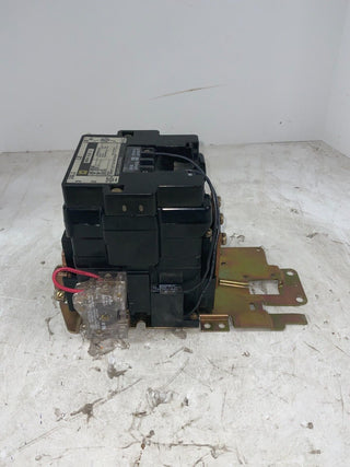 Square D 8536SE01S Used