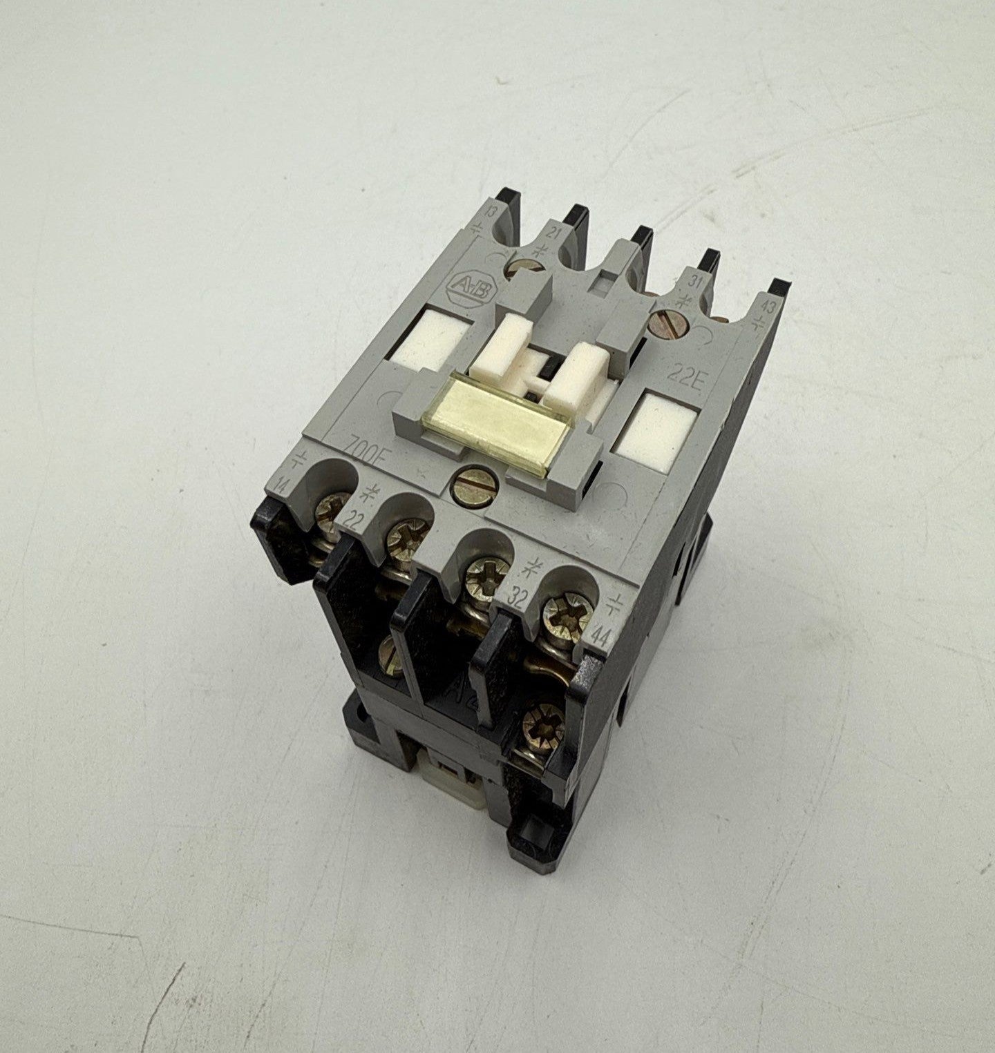 ALLEN BRADLEY AB 700-F220A1 Control Relay Contactor 110/120VAC COIL New