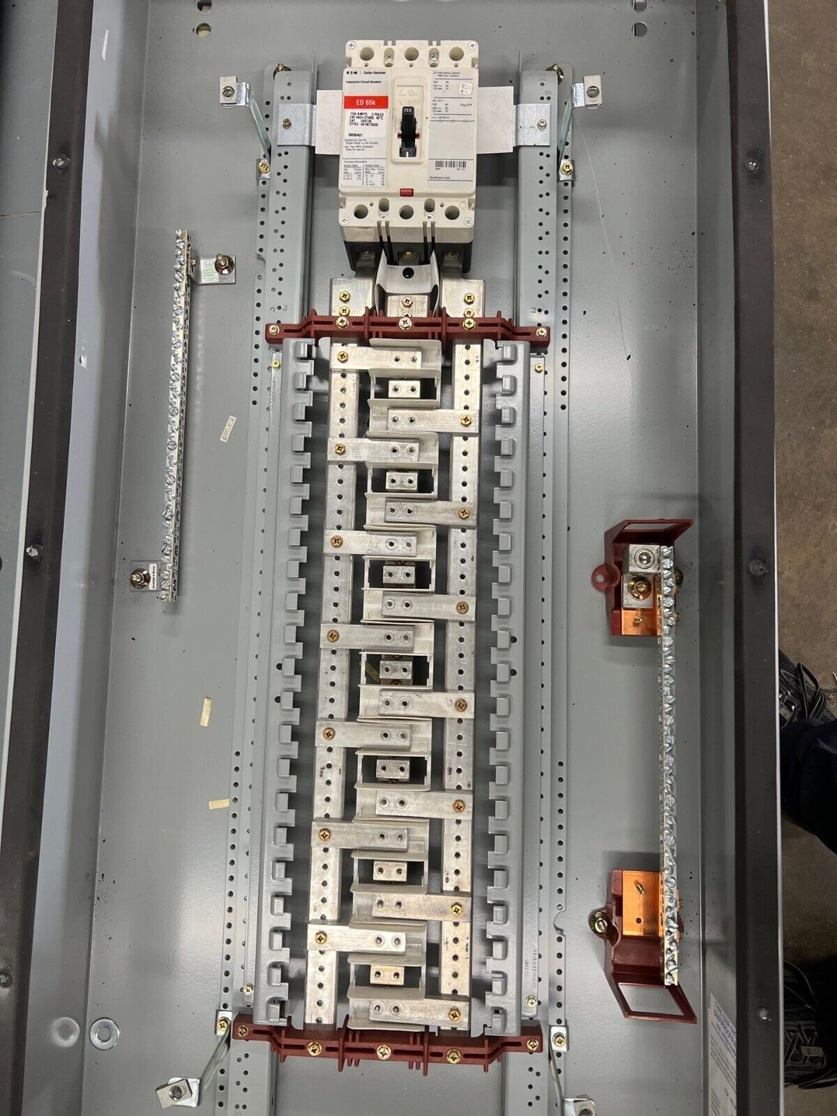 Eaton PRL1A Panelboard 225A 208Y/120V 3PH 4W 42 Cir 3R Outdoor Encl MCB ED3150 P643 Used