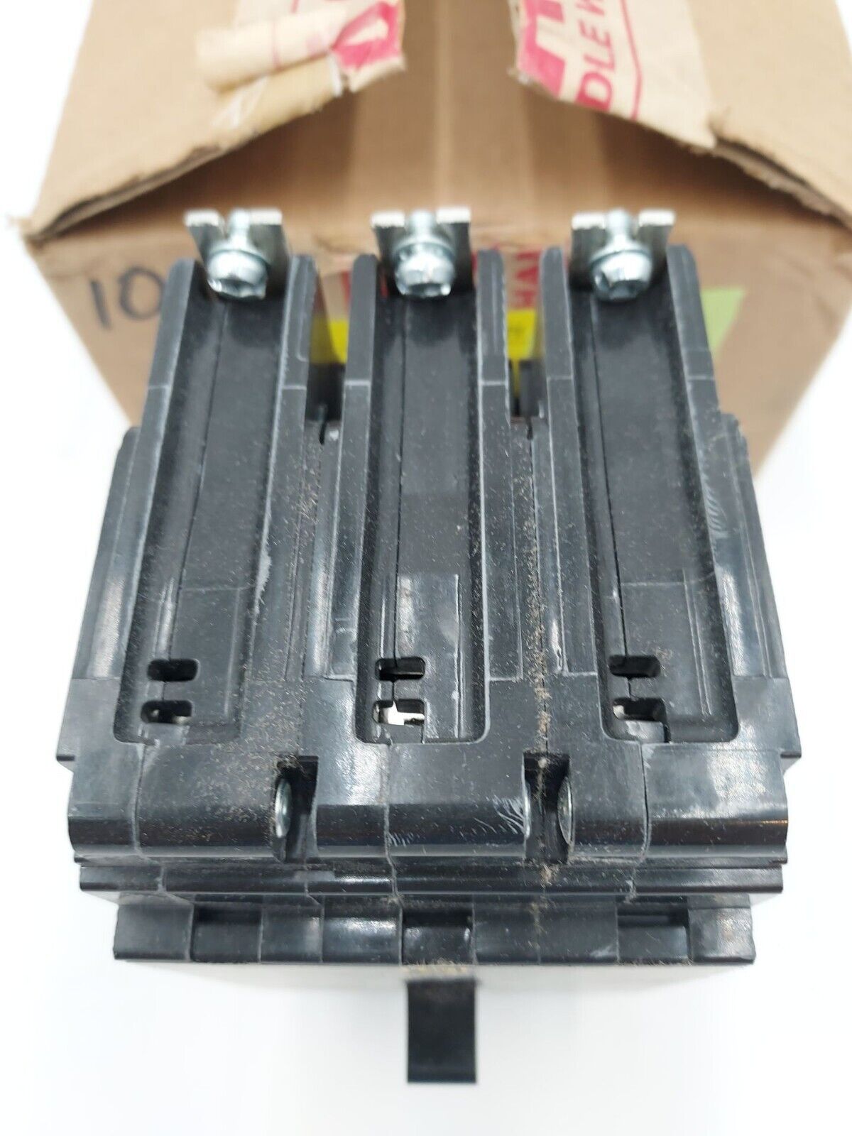 Square D EDB34070 New