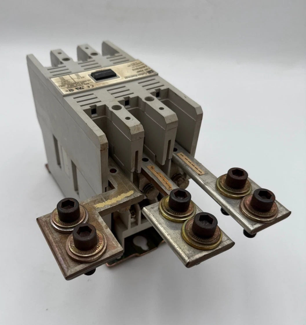 Cutler Hammer C825HN10 Contactor 140A 3P 240-600V 3PH Coil 110/120V C825HN10A Used