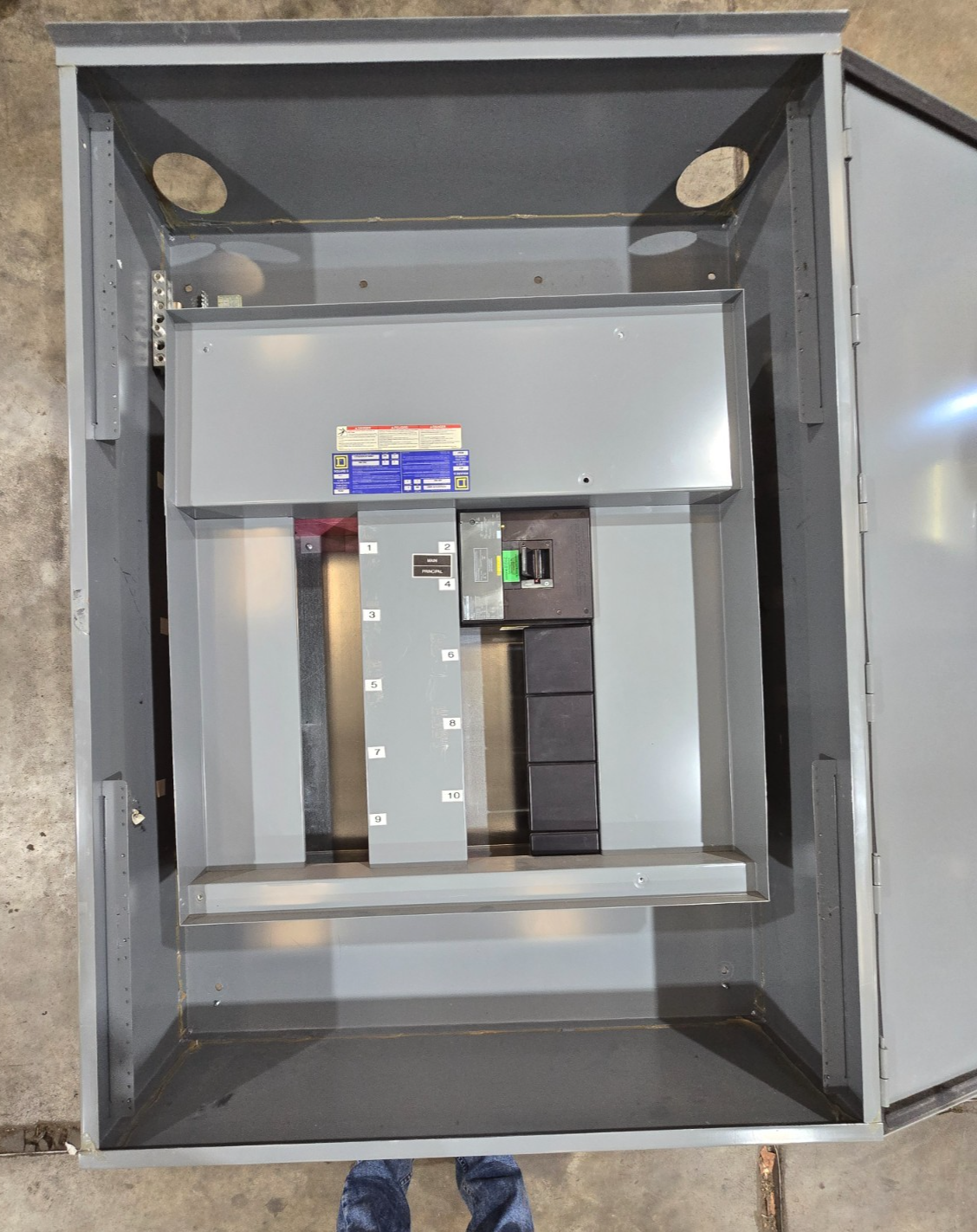 Square D HCP I-Line Panelboard 400A 480V 3PH 3W MCB Main LI36400 3R Encl 30 Cir Used