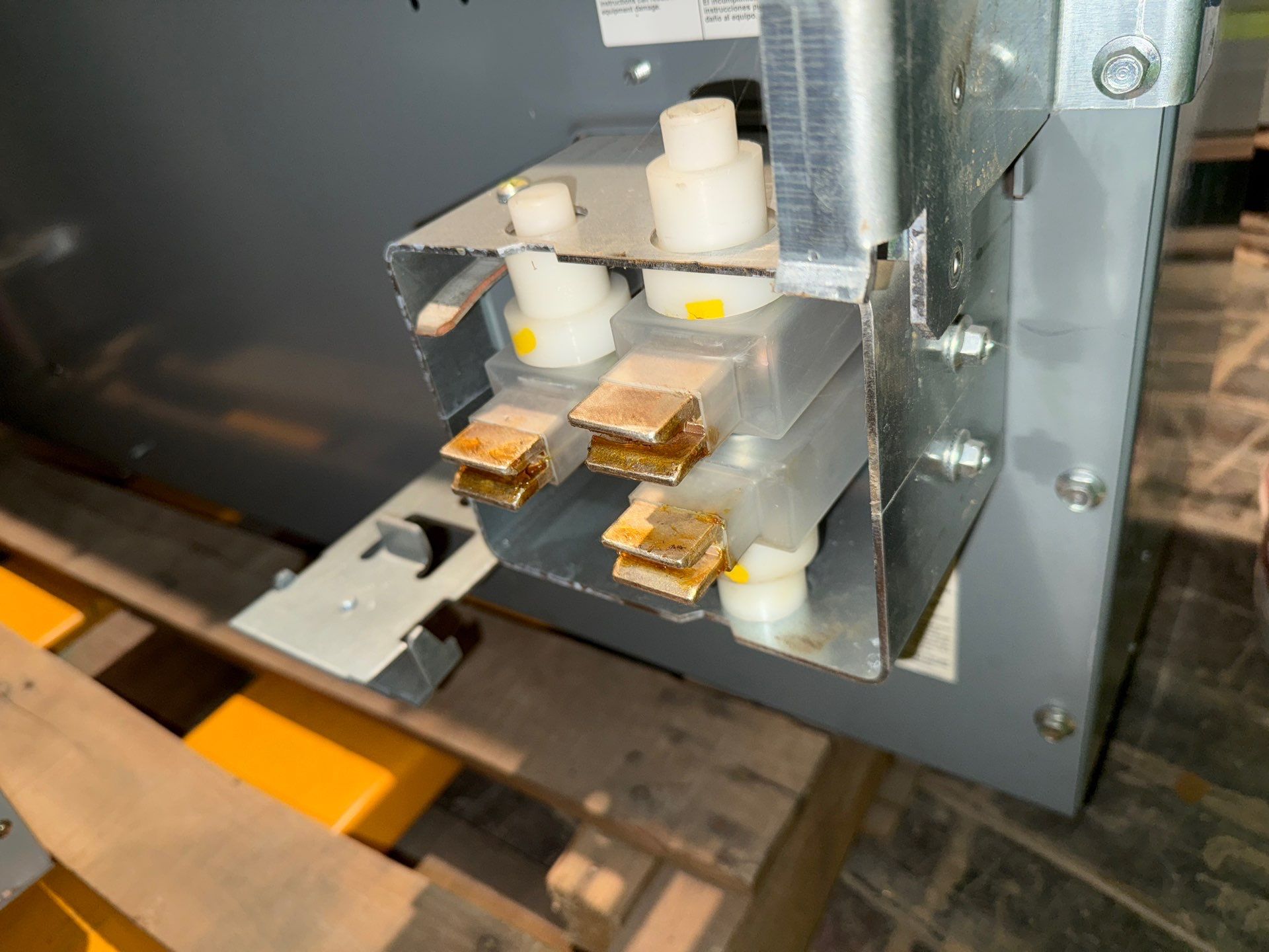 Square D PBQ3660G Bus Plug 600A 3W 600V I-Line Busway Switch New