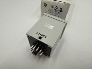 Allen Bradley 700-HR52TA17 Ser C Timing Relay 0.05s-300h 100-240V 11 Pin New