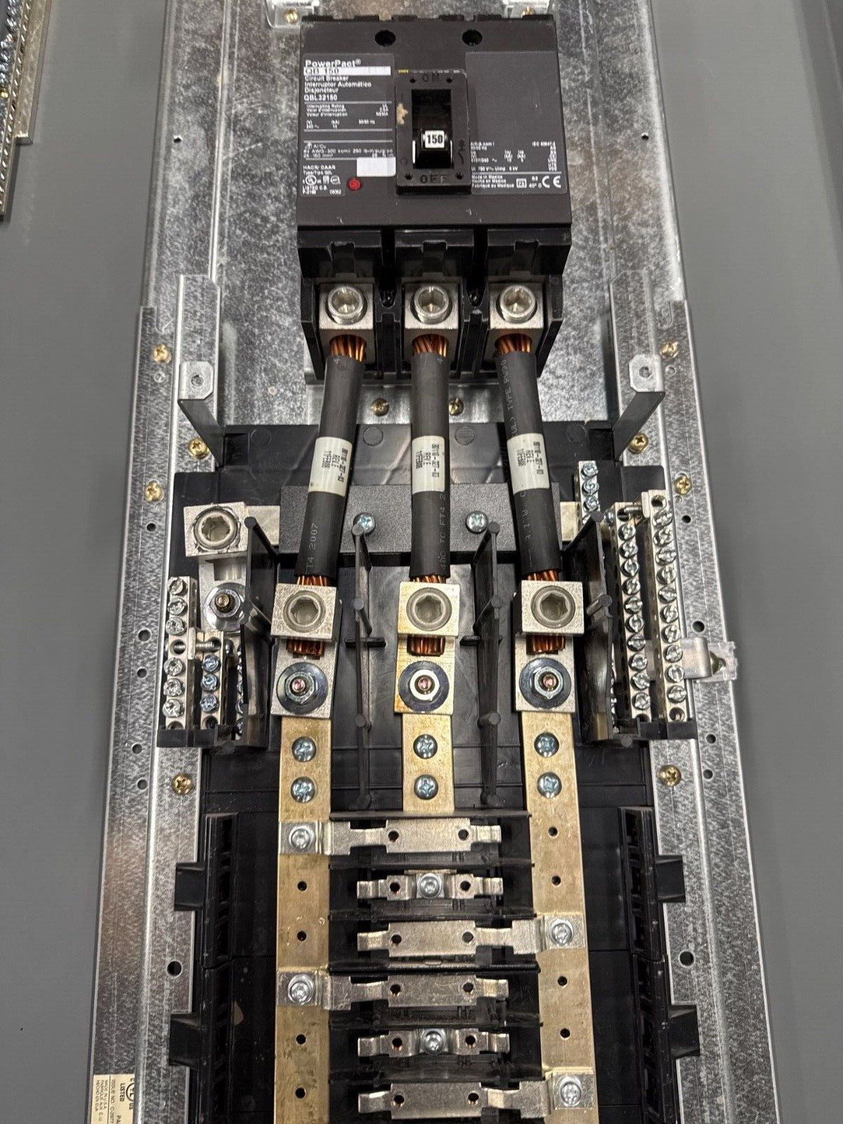 Square D NQOD442L225CU Panelboard 225A 240V 3PH 4W 42 Cir 3R Outdoor Encl MCB P635 Used