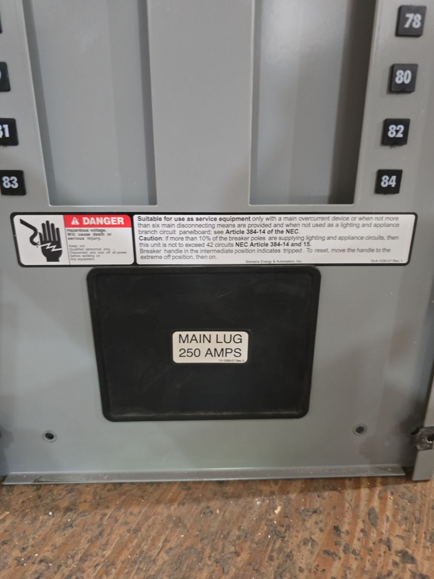 Siemens P1 P1C42ML250ABF Panelboard 250A 208/120V 3PH 4W 42Cir MLO 250 Amp Panel Used