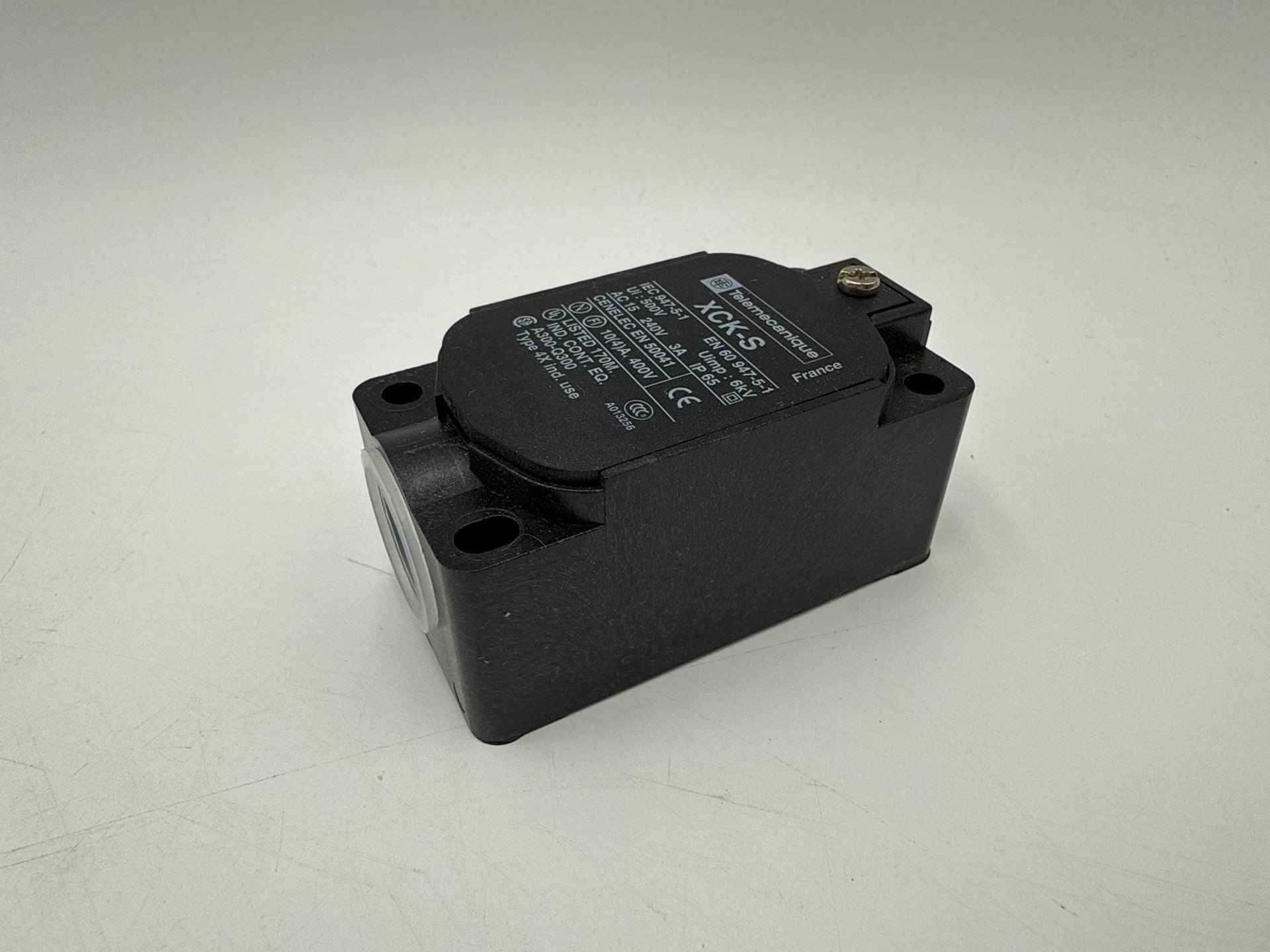 Telemecanique ZCK S1 Body Contact Limit Switch 3A 240V New