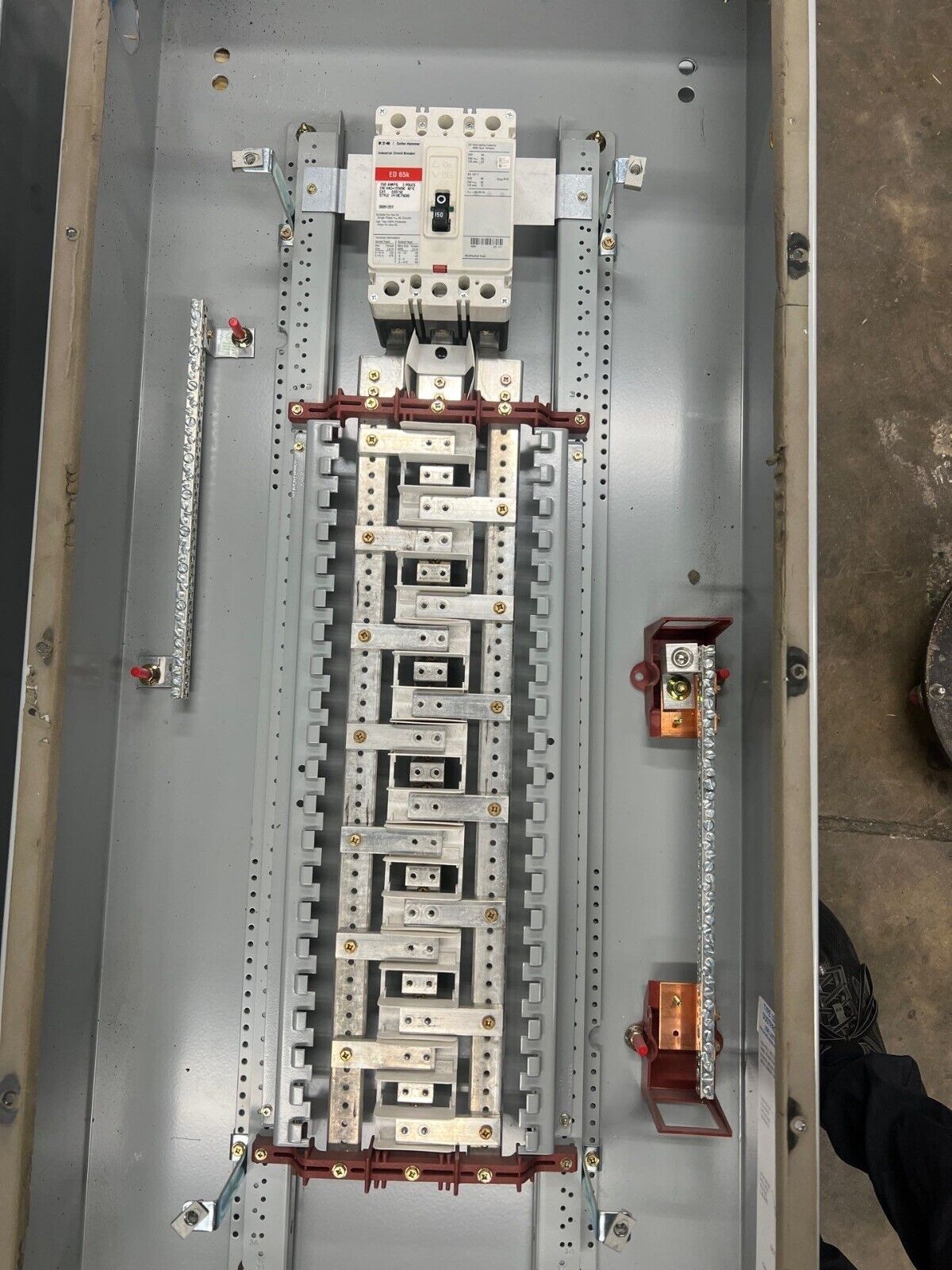 Eaton PRL1A PowRLine Panelboard 225A 208Y/120V 3PH 4W 3R Outdoor Encl MCB ED3150 P640 Used