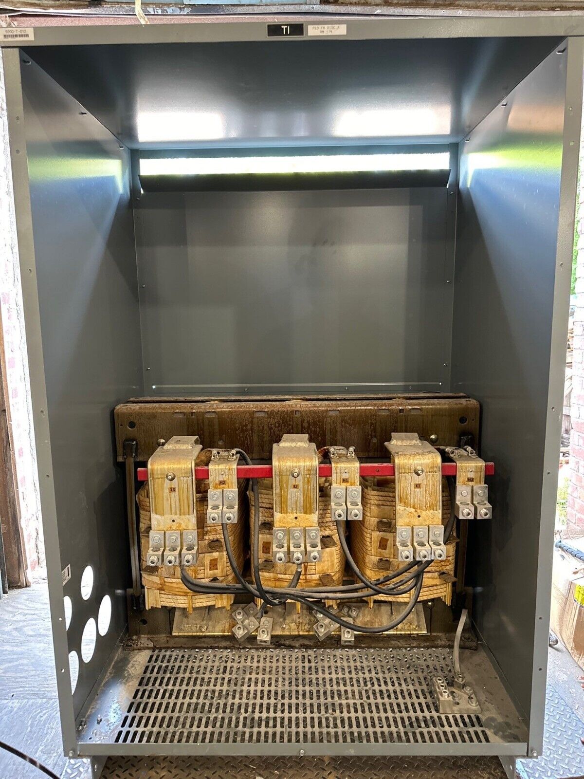 Square D 300T68HFI5NLP Used