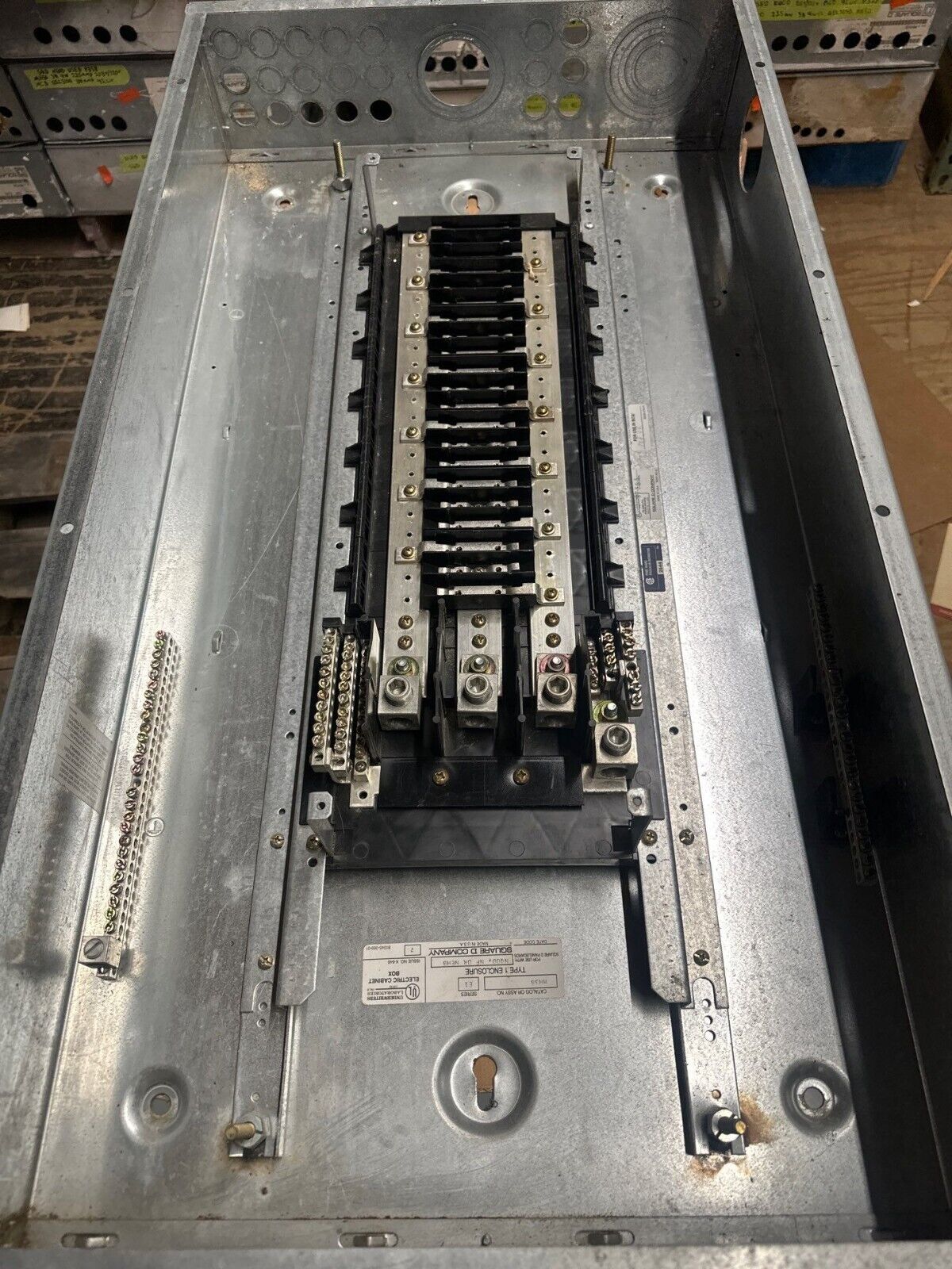 Square D NQOD442L225 Panelboard 225A 208Y/120V 3PH 4W Main Lug Panel MLO 42 Cir P285 Used