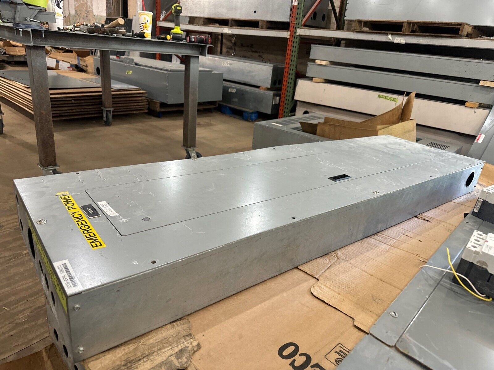 Westinghouse PRL3A Panelboard 400A 480V 3PH 3W Indoor Encl MCB JD3200 400 Amp P541 Used