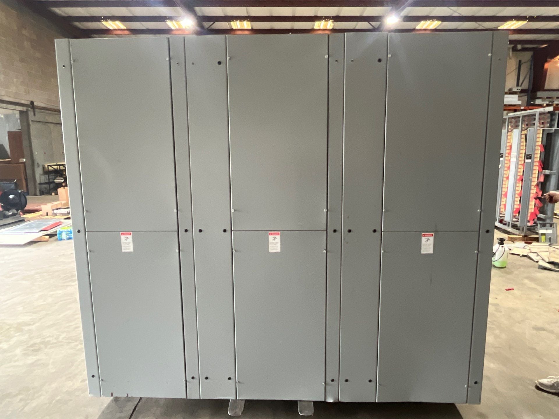 Eaton PRLC Switchboard 3000A 480/277V 3PH 4W MDS6303HEA W/ Distribution LSIG Used