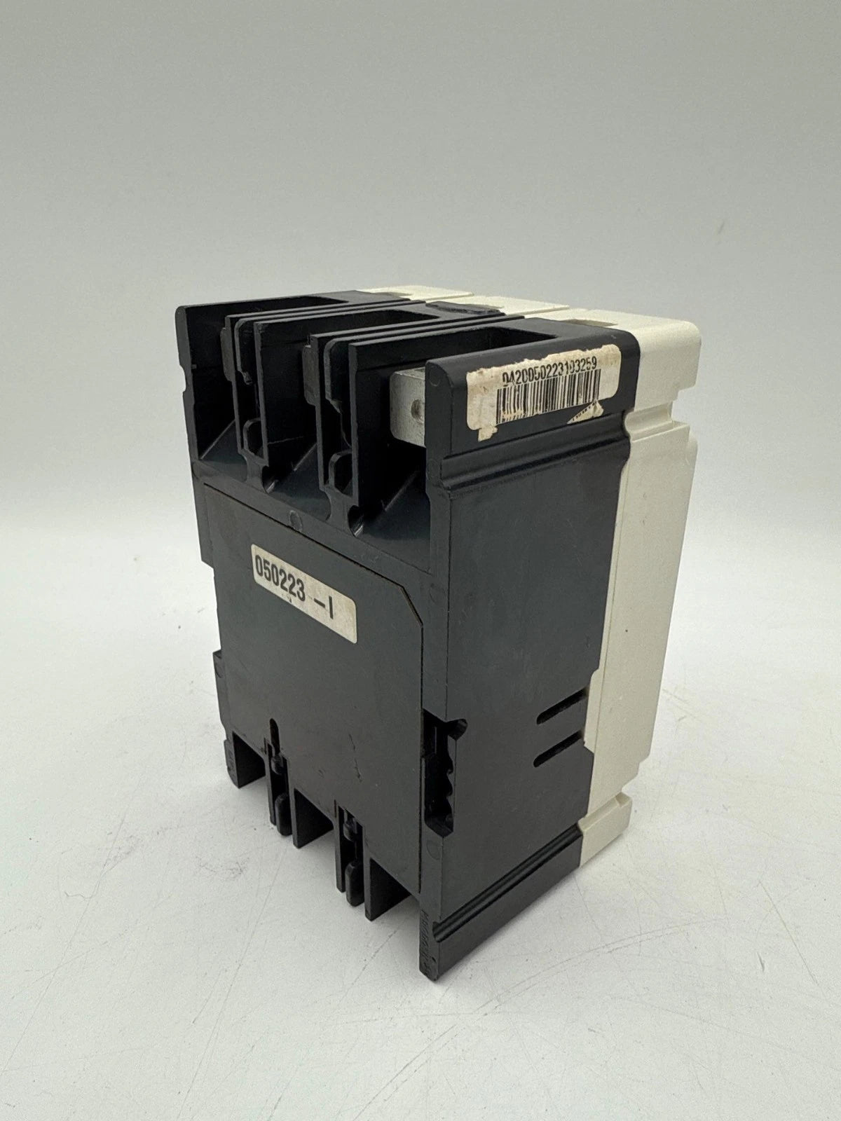 Cutler Hammer EHD3100 Circuit Breaker 100A 3P 480V 3PH EHD 100 Amp 3 Pole Used Used