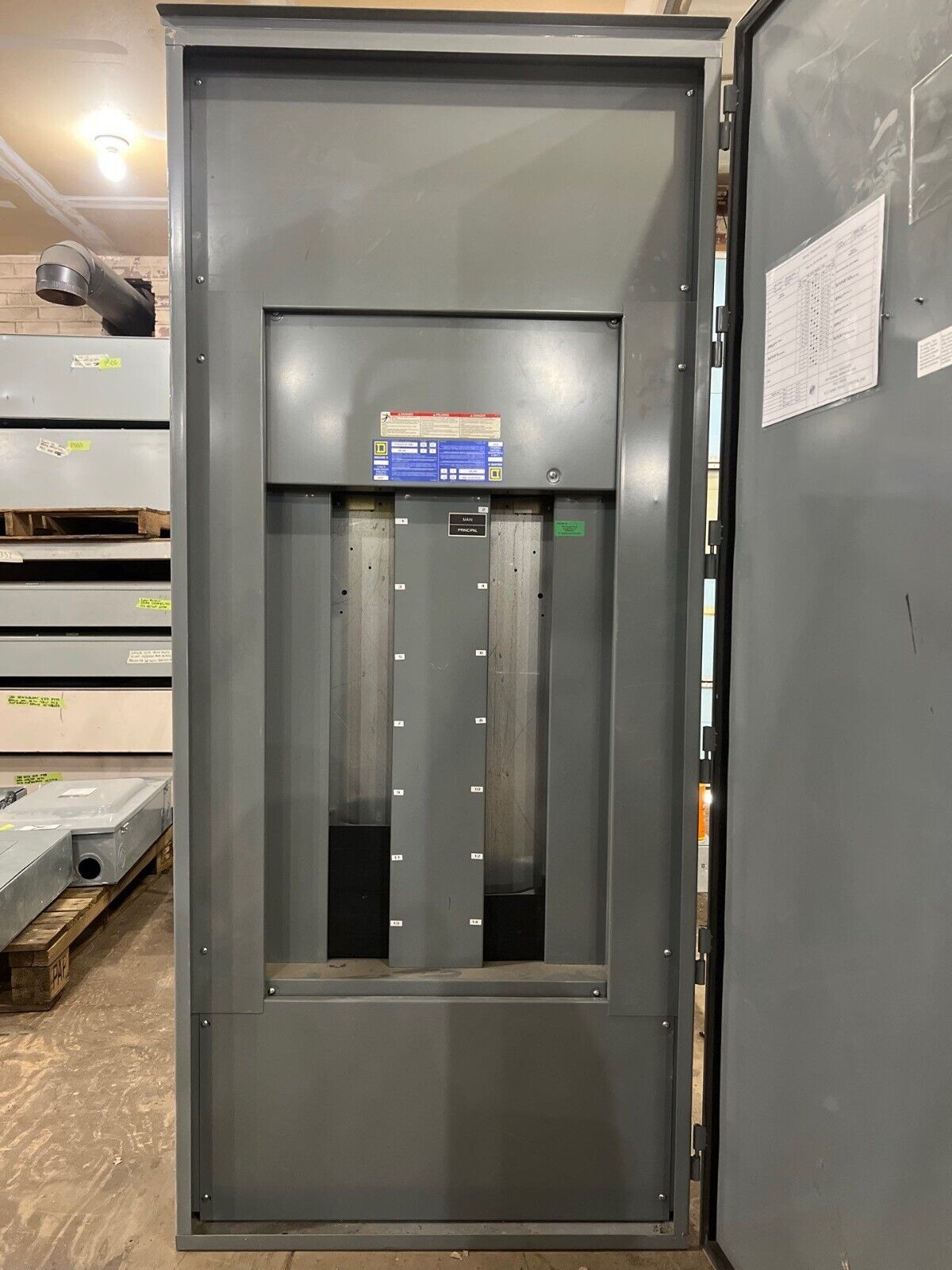 Square D HCM I-Line Panelboard 225A 480V 3PH 3W MCB 42 Circuit 3R Outdoor Encl P612 Used