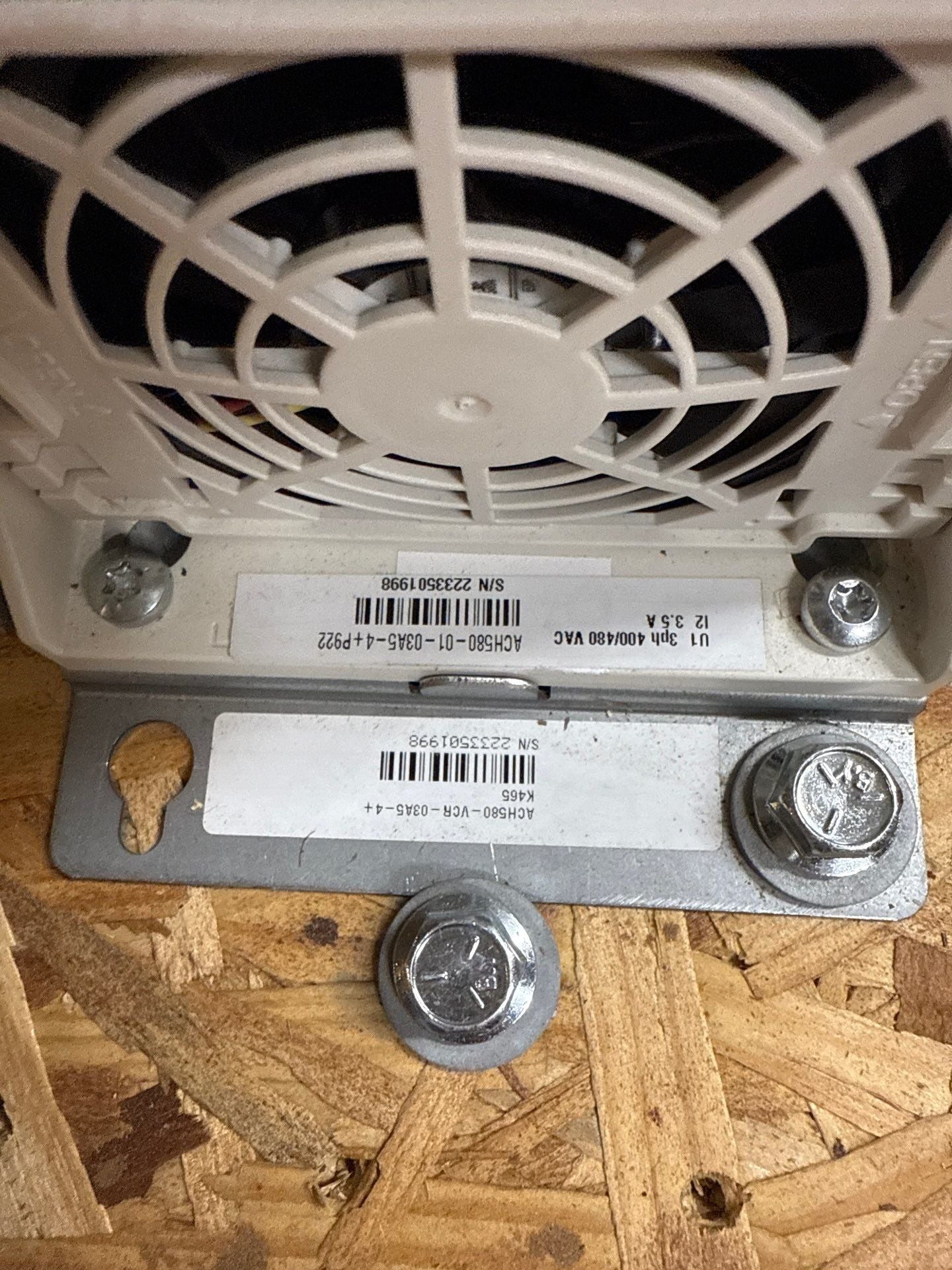 ABB ACH580-VCR-03A5-4+K465 E-Clipse Bypass AC Drive 2HP 480V 100kA New