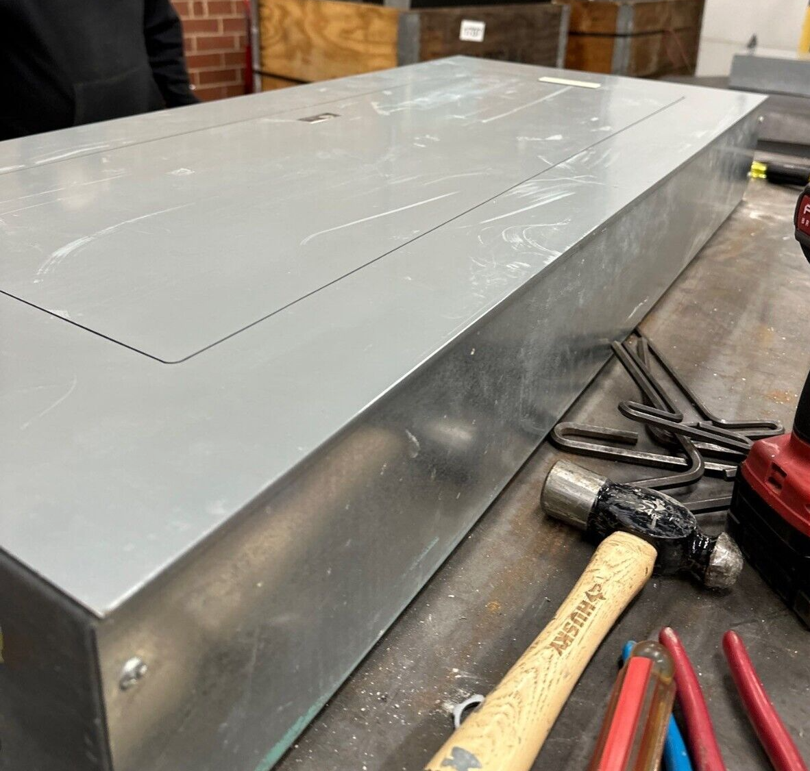 Square D NF Panelboard 250A 600Y/347V 3PH 4W 42 Circuit Indoor Encl Main Lug MLO P354 Used