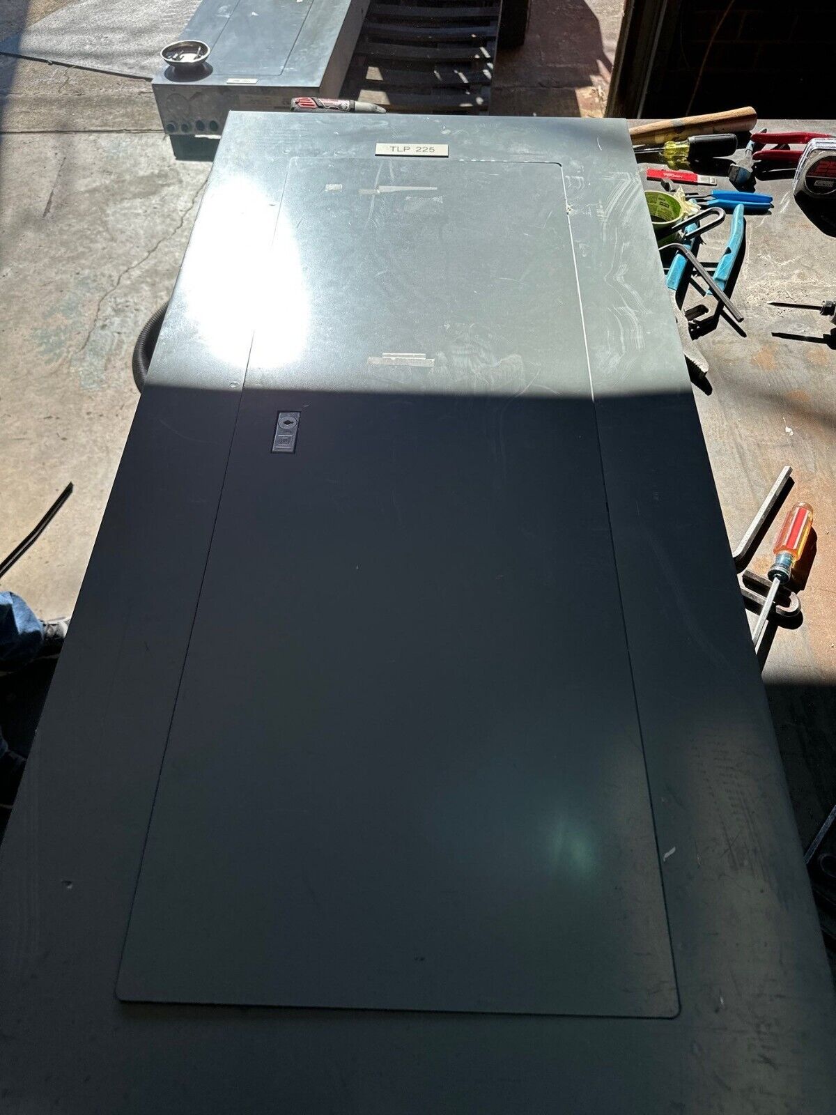 Square D NF Panelboard 250A 600Y/347V 3PH 4WIndoor Encl Main Lug MLO 42 Circuit P333 Used