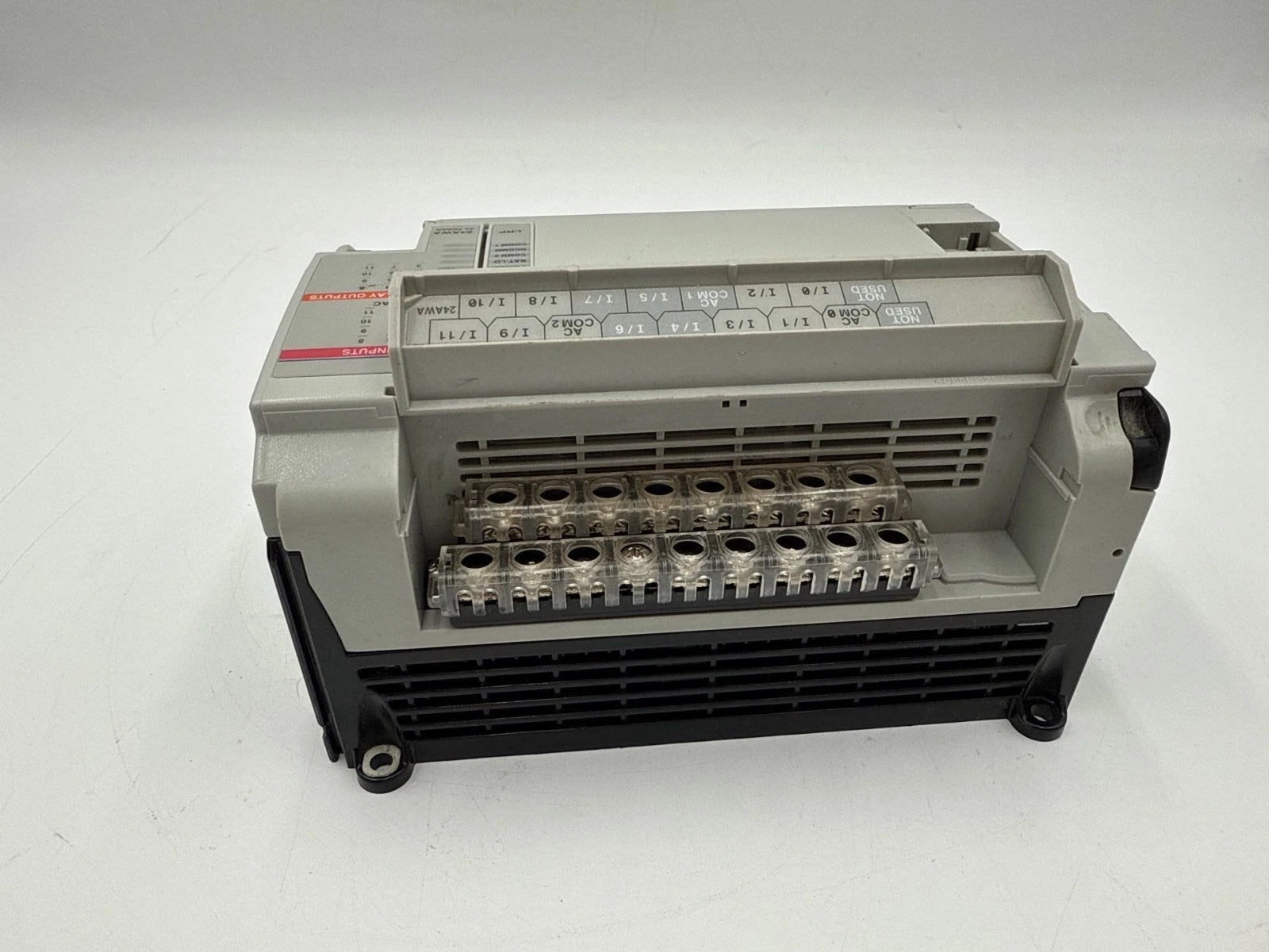 Allen-Bradley MicroLogix 1500 1764-24AWA Controller Base Unit 12 AC INPUT 12 Out New