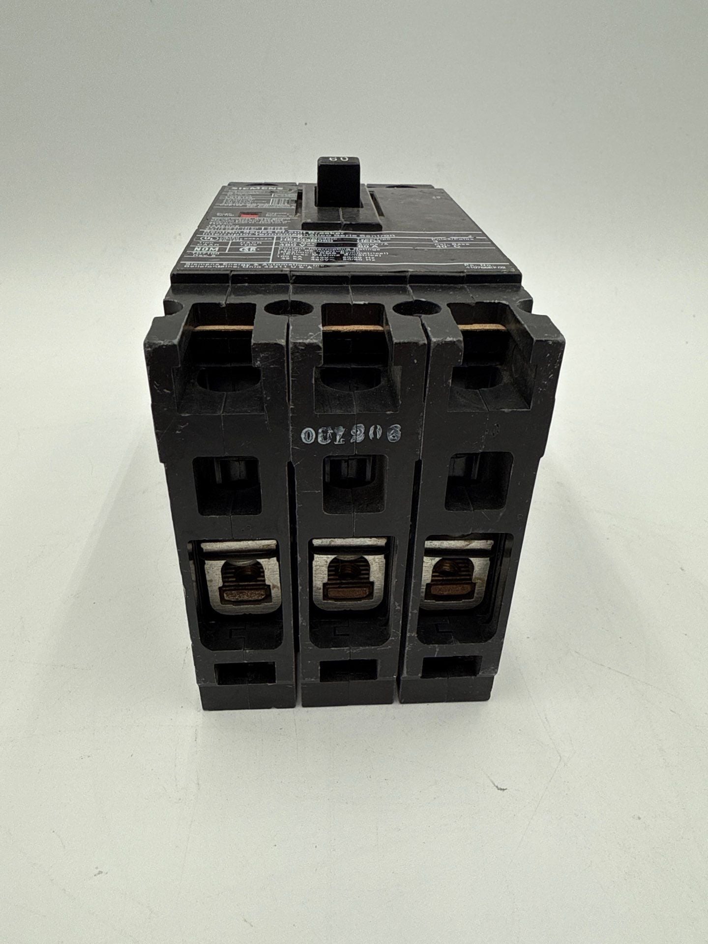 Siemens HED43B060 Circuit Breaker 60A 3P 480V HED4 60 Amp 3 Pole Used