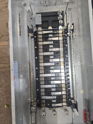 Siemens P1 P1C42QH225ATF Panelboard 225A 208/120V 3PH 4W 225 Amp Panel 42Cir MCB Used