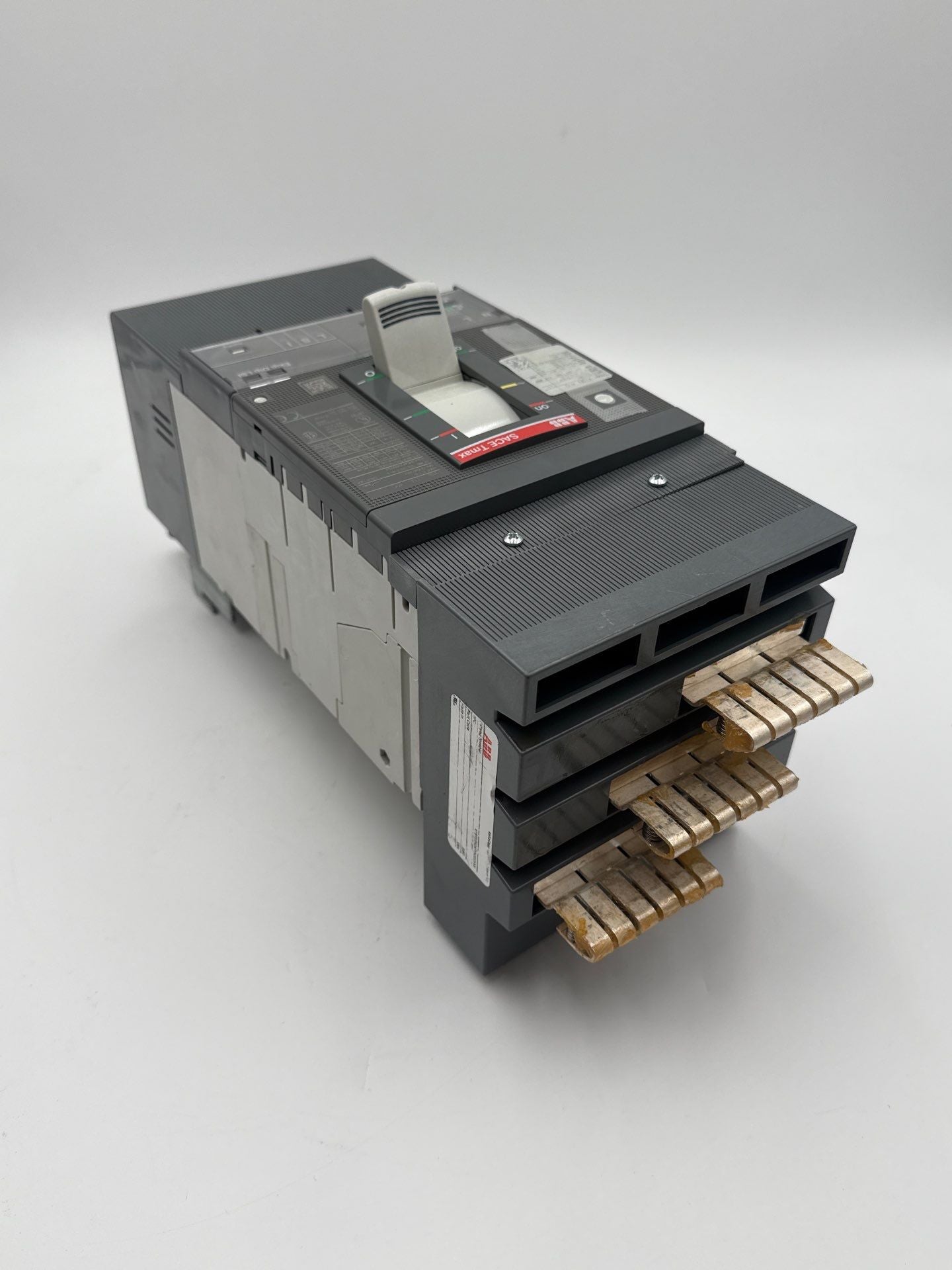 ABB XT5NU340AFYN000XXX ReliaGear Circuit Breaker 400A 3P 600V XT5N 400 400 Amp New