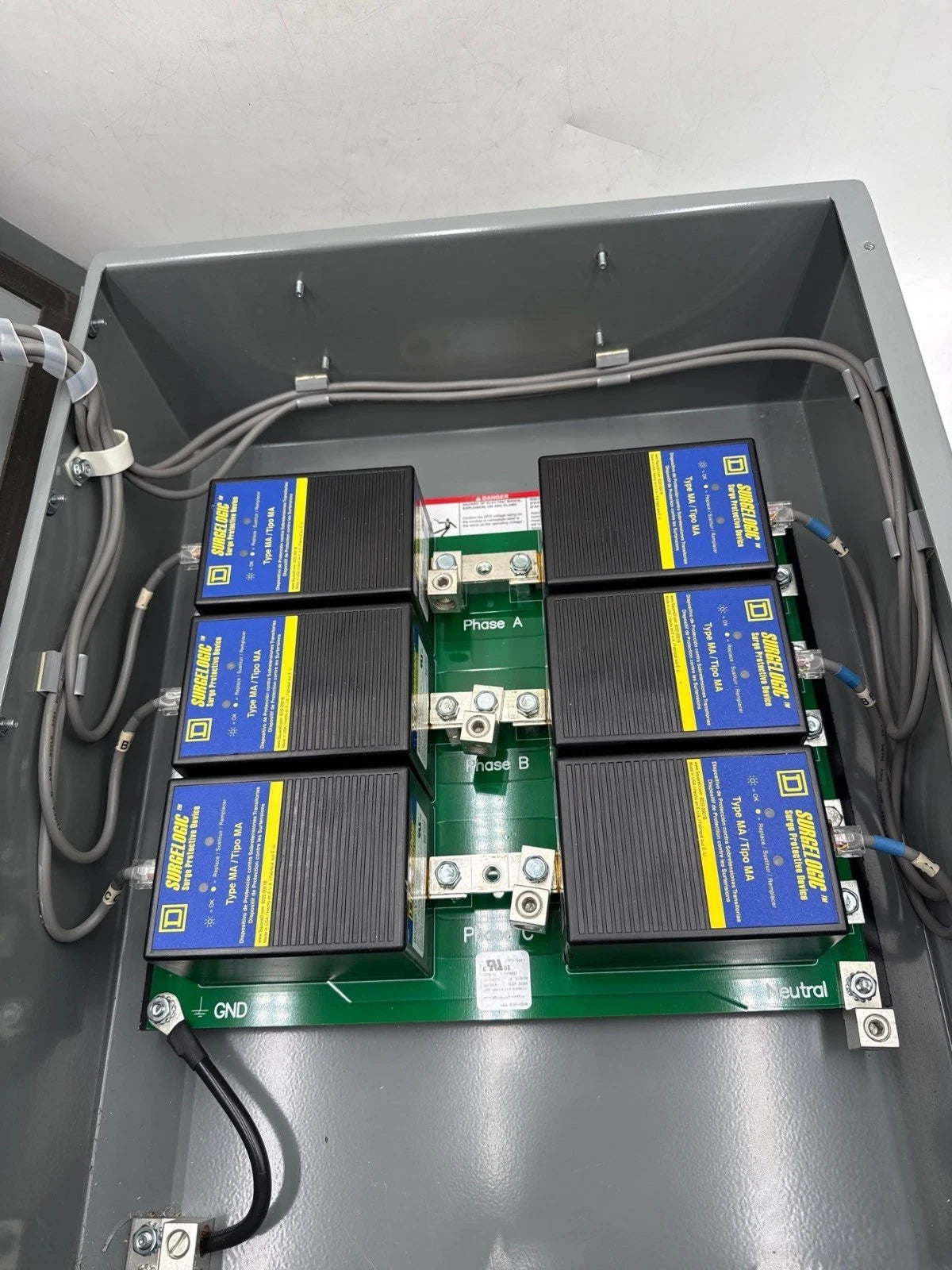 Square D TVS4EMA32A1 Surgelogic 320kA 480Y/277V 3PH 4W Surge Protection Device Used